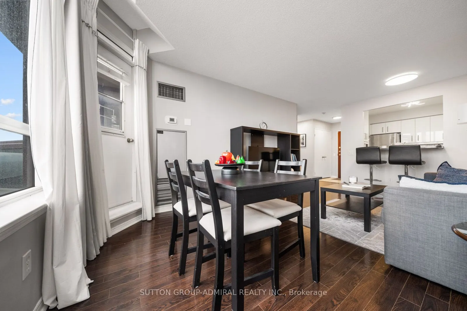 81 Townsgate Drive #1103
