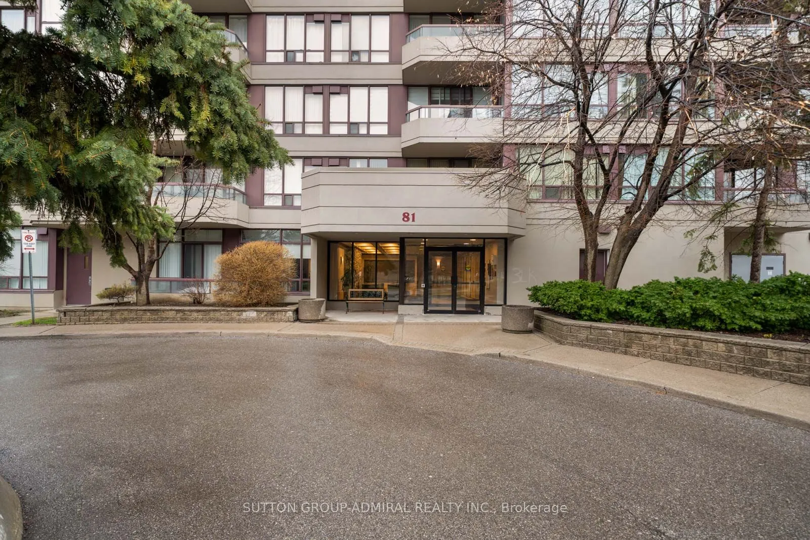 81 Townsgate Drive #1103