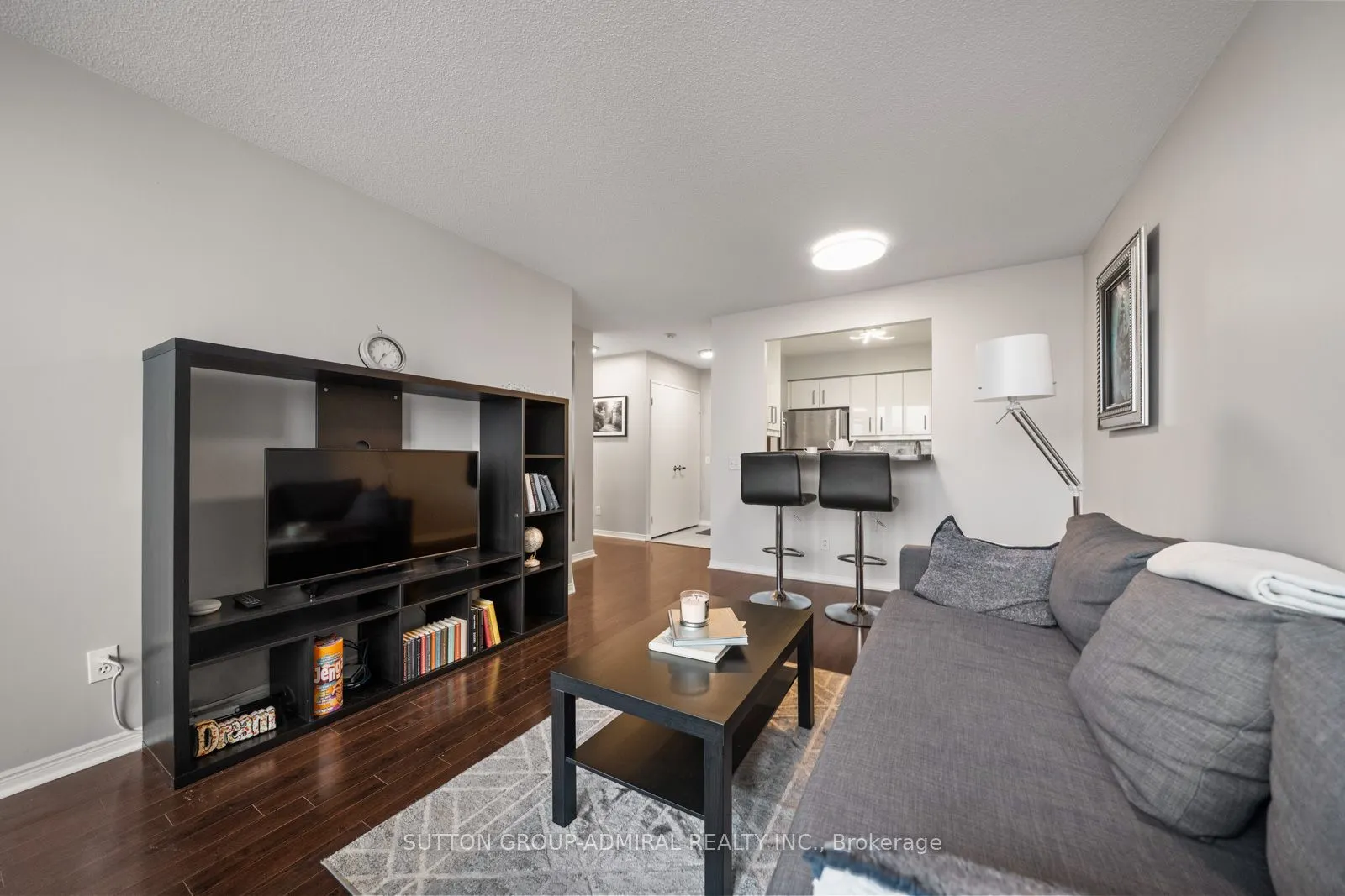 81 Townsgate Drive #1103