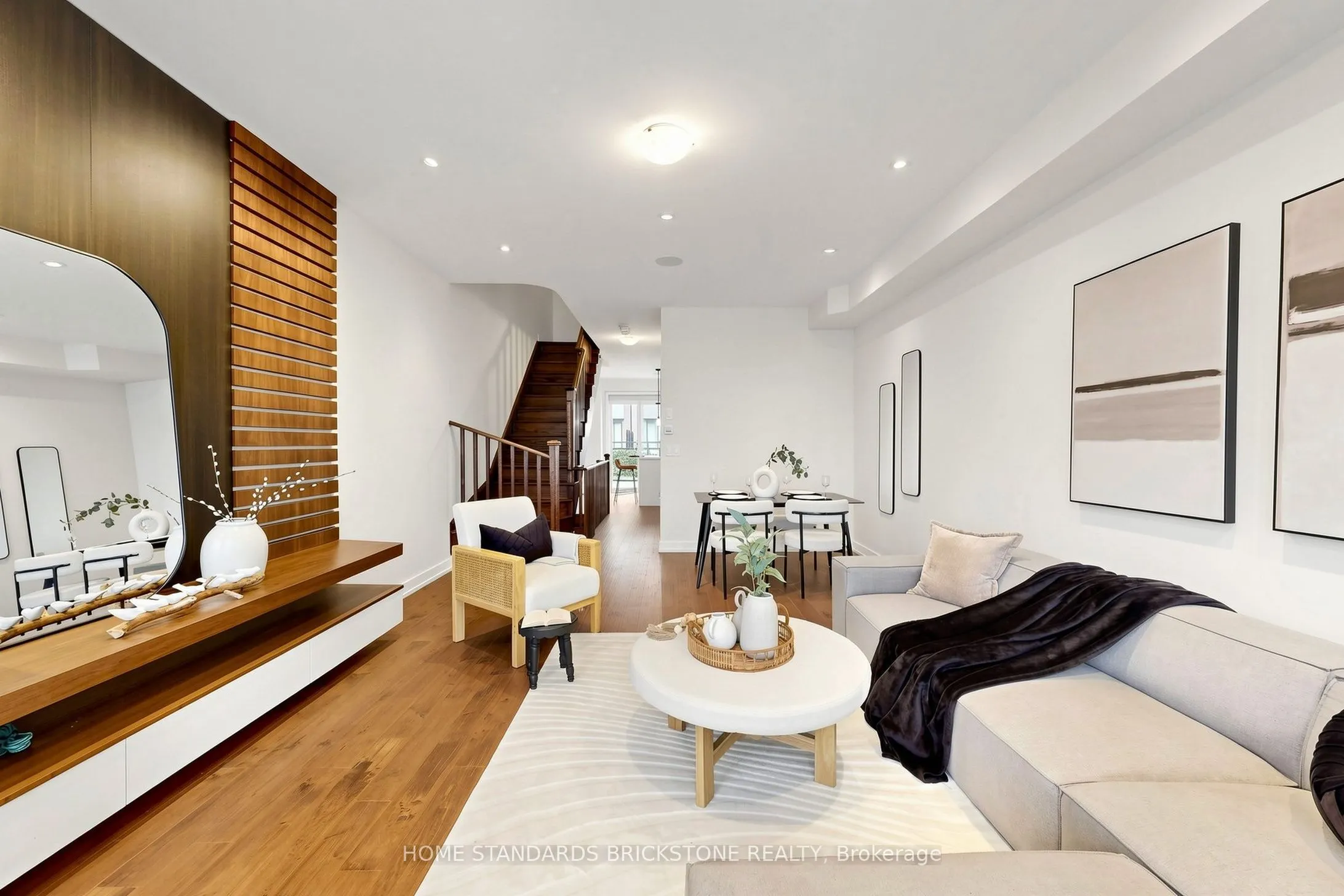 215 Salterton Circle