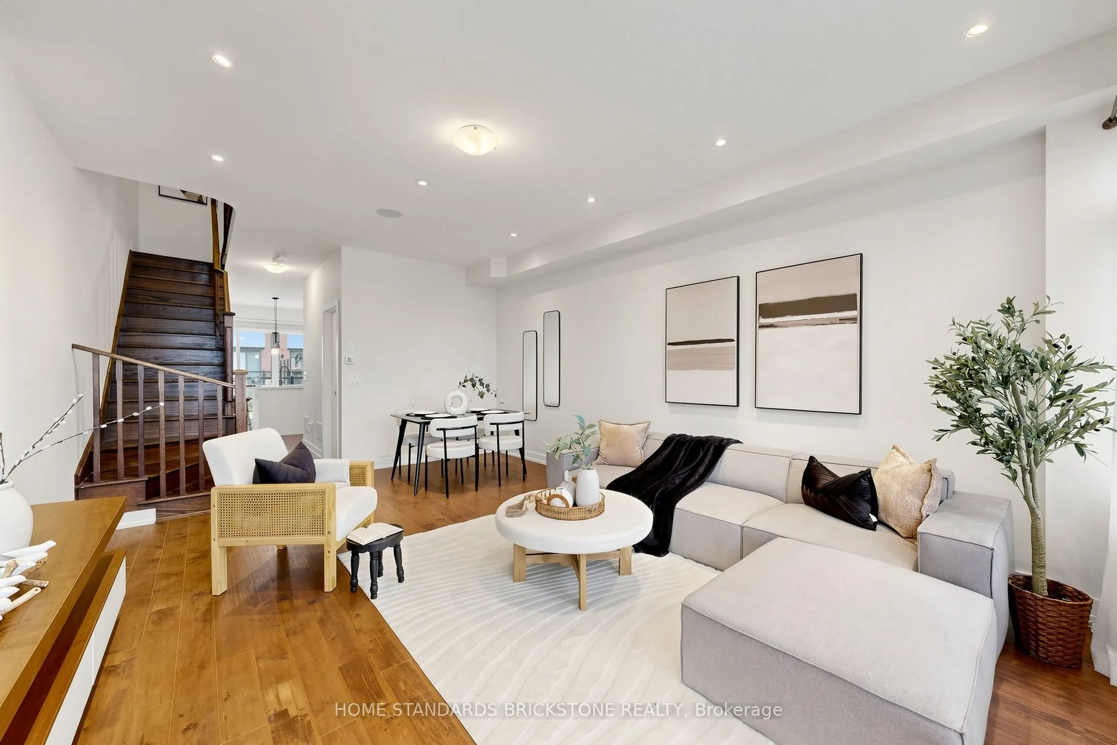 215 Salterton Circle