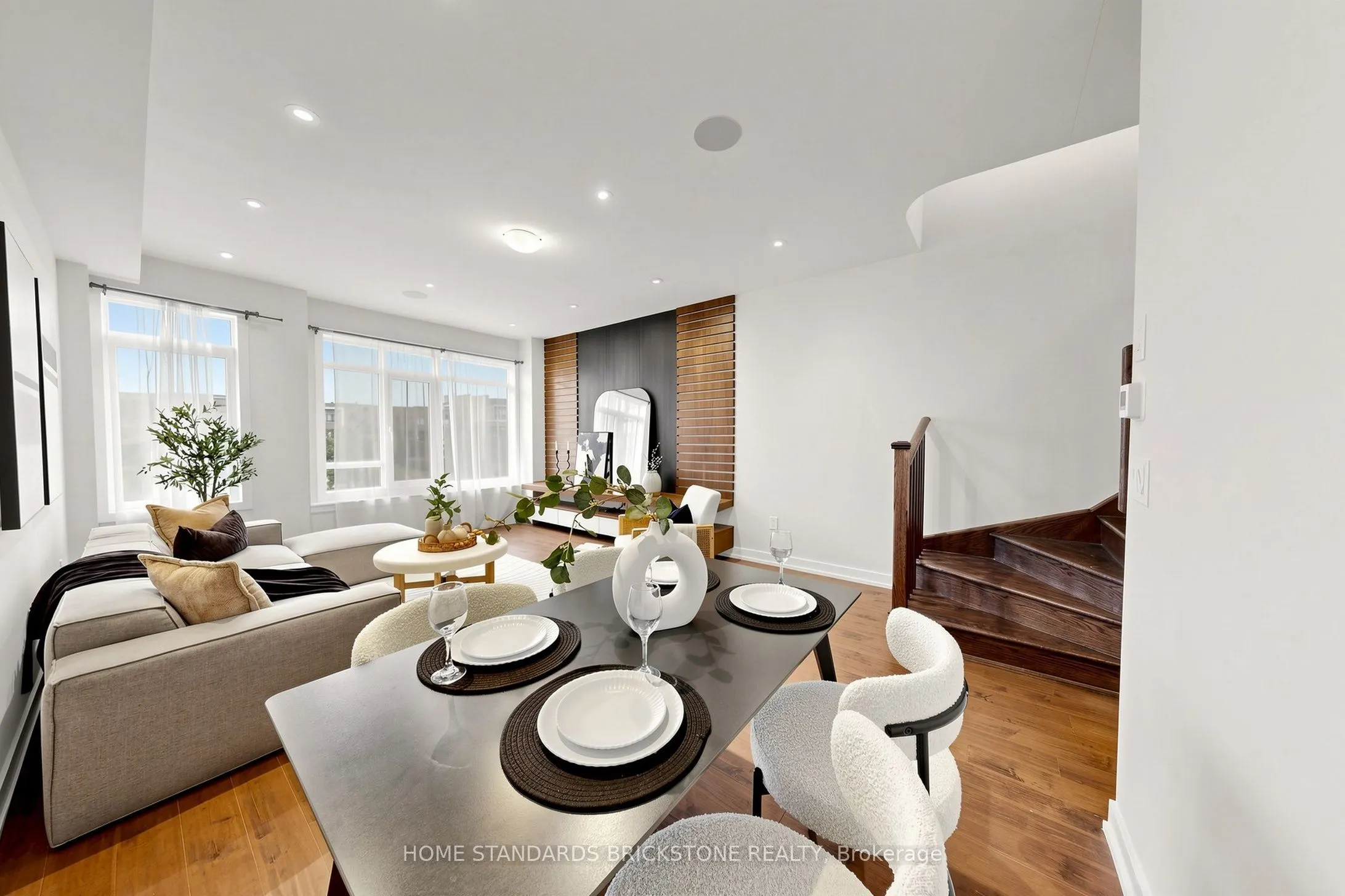215 Salterton Circle