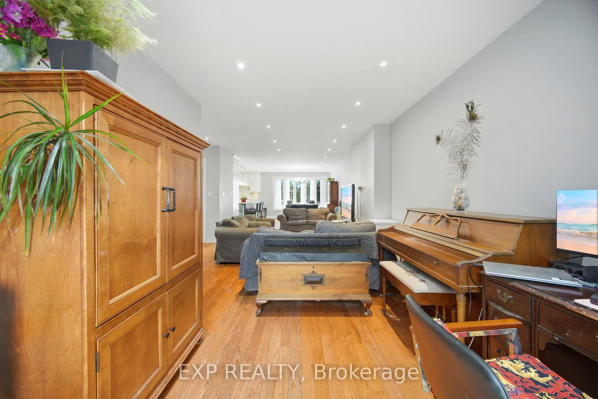 274 Demaine Crescent