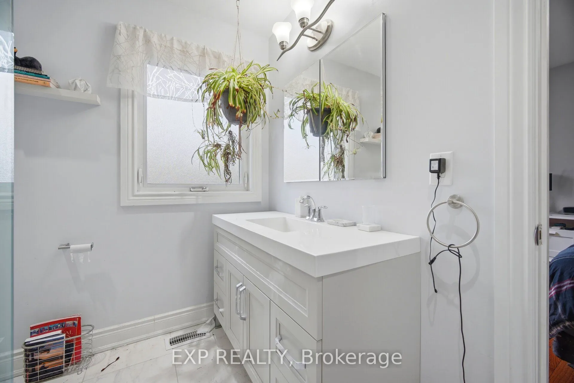 274 Demaine Crescent
