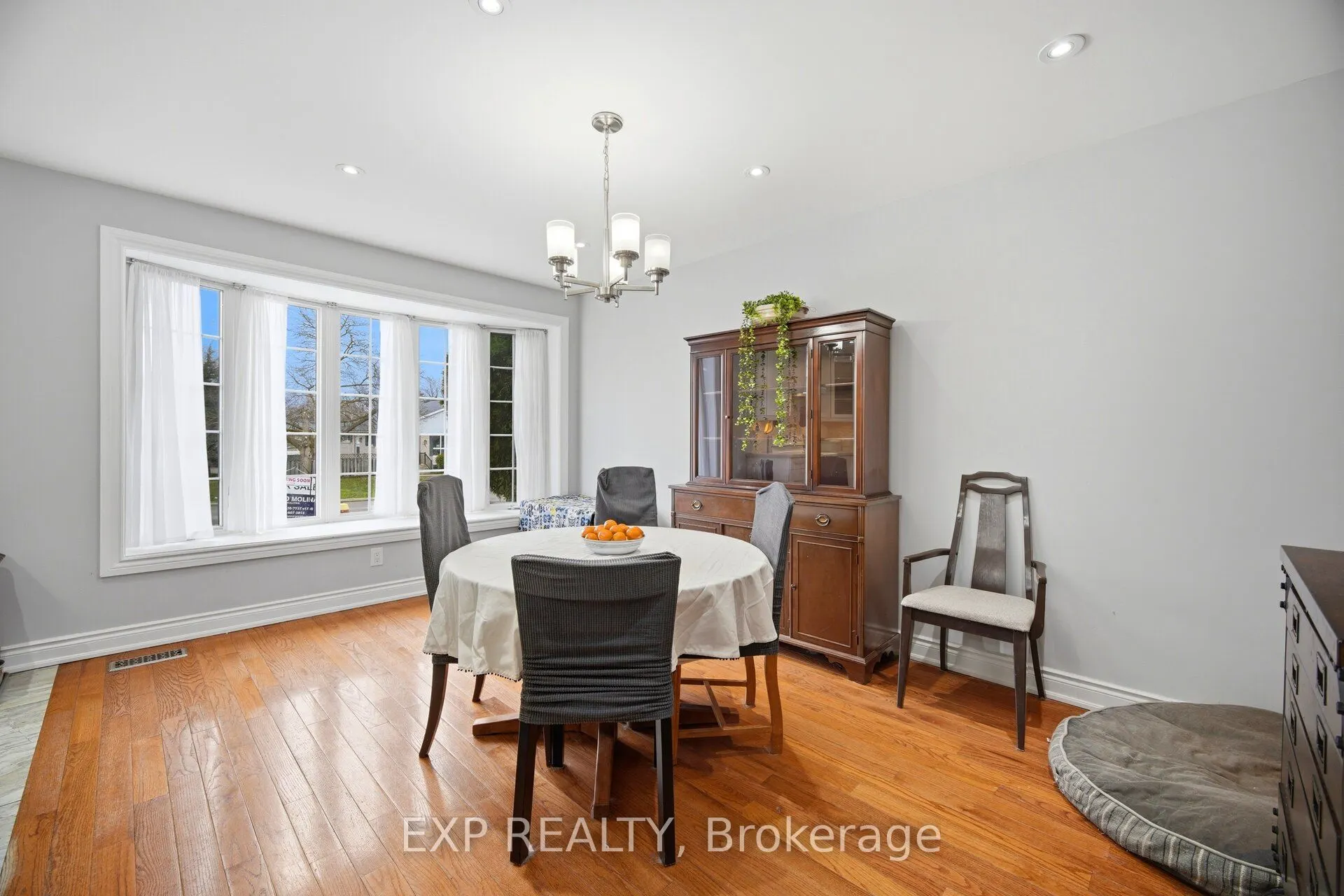 274 Demaine Crescent