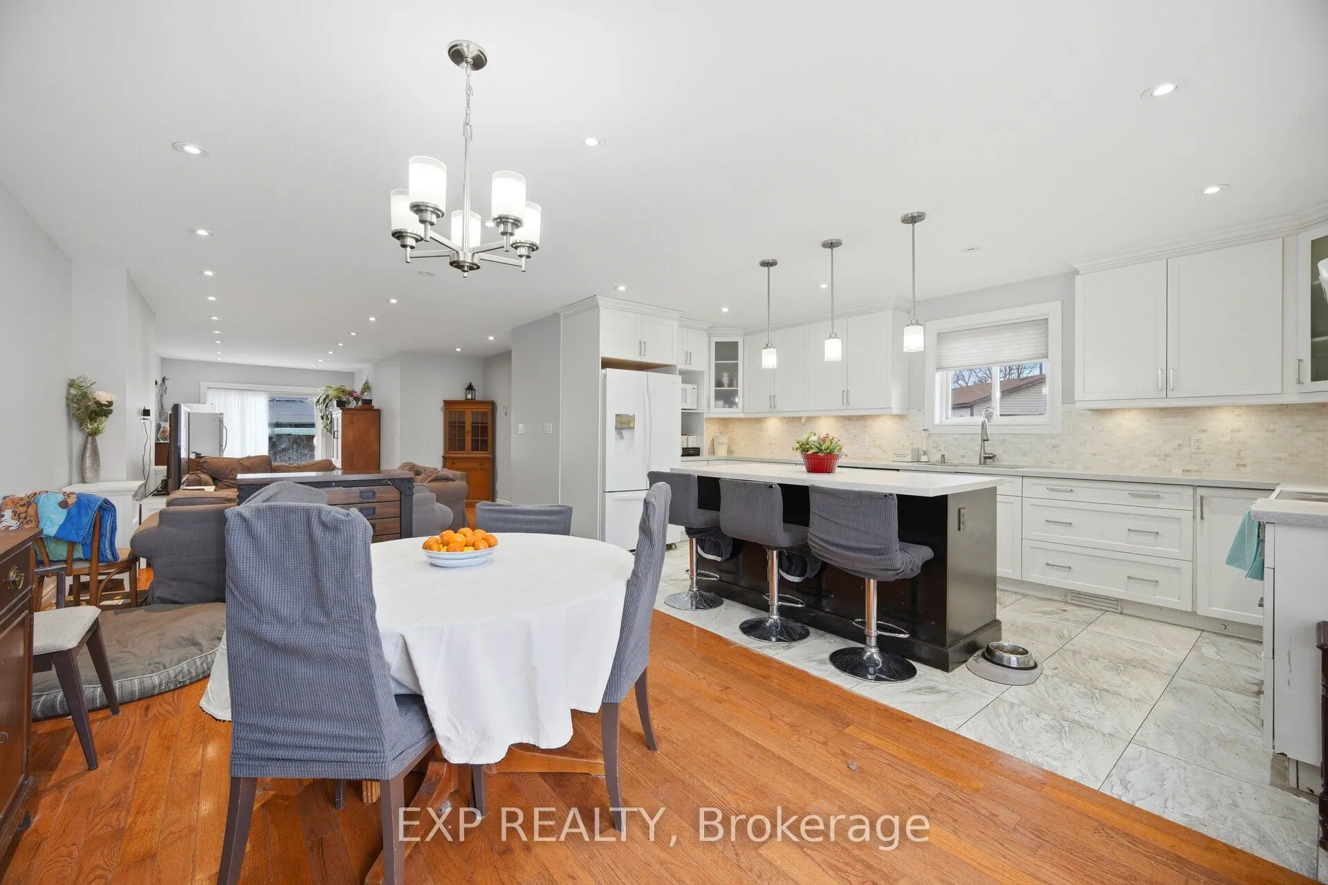 274 Demaine Crescent