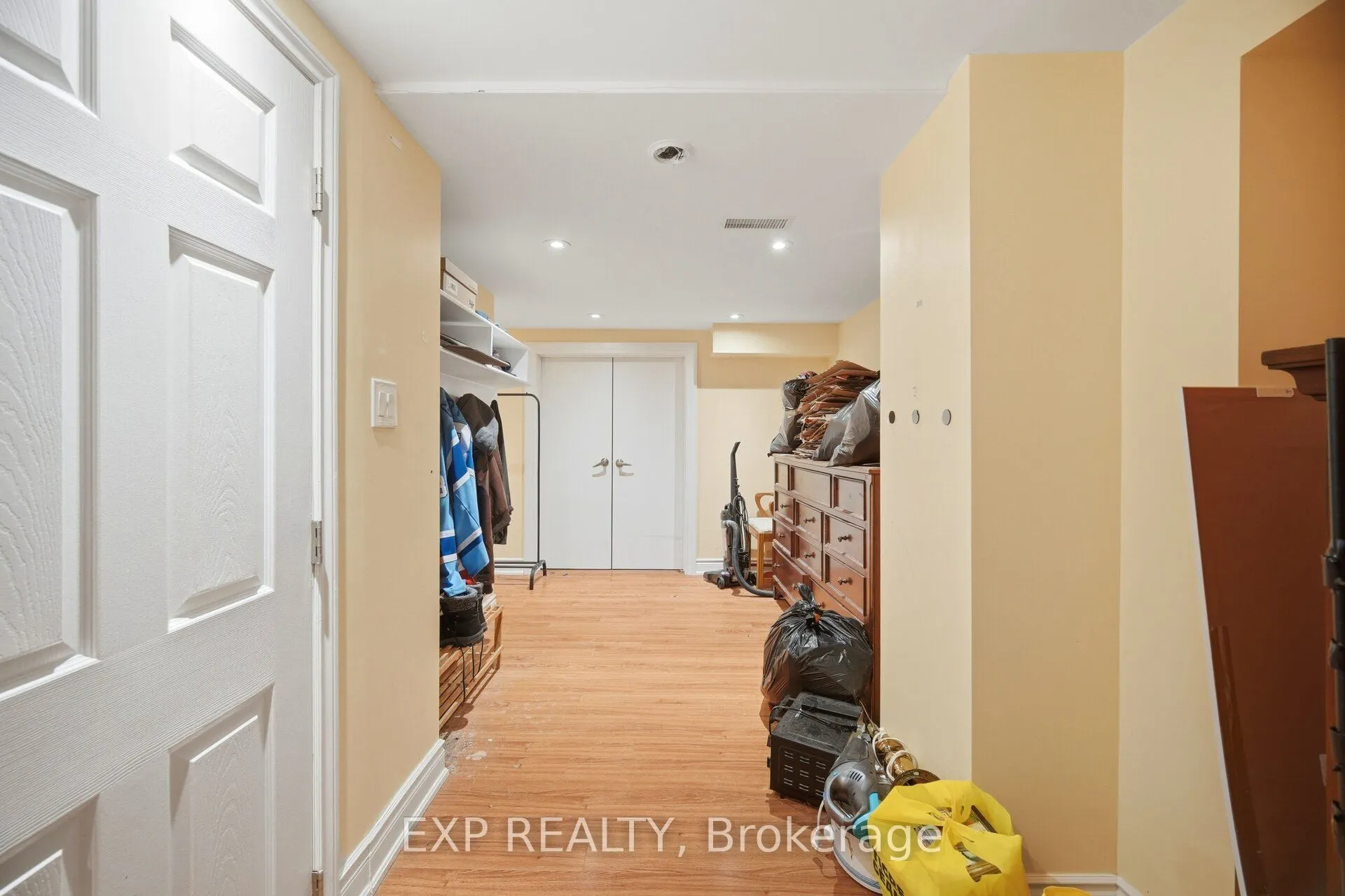 274 Demaine Crescent