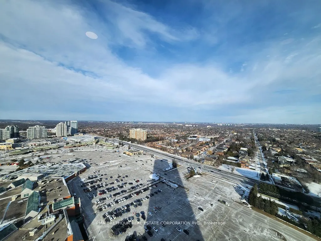 50 Upper Mall Way #2510