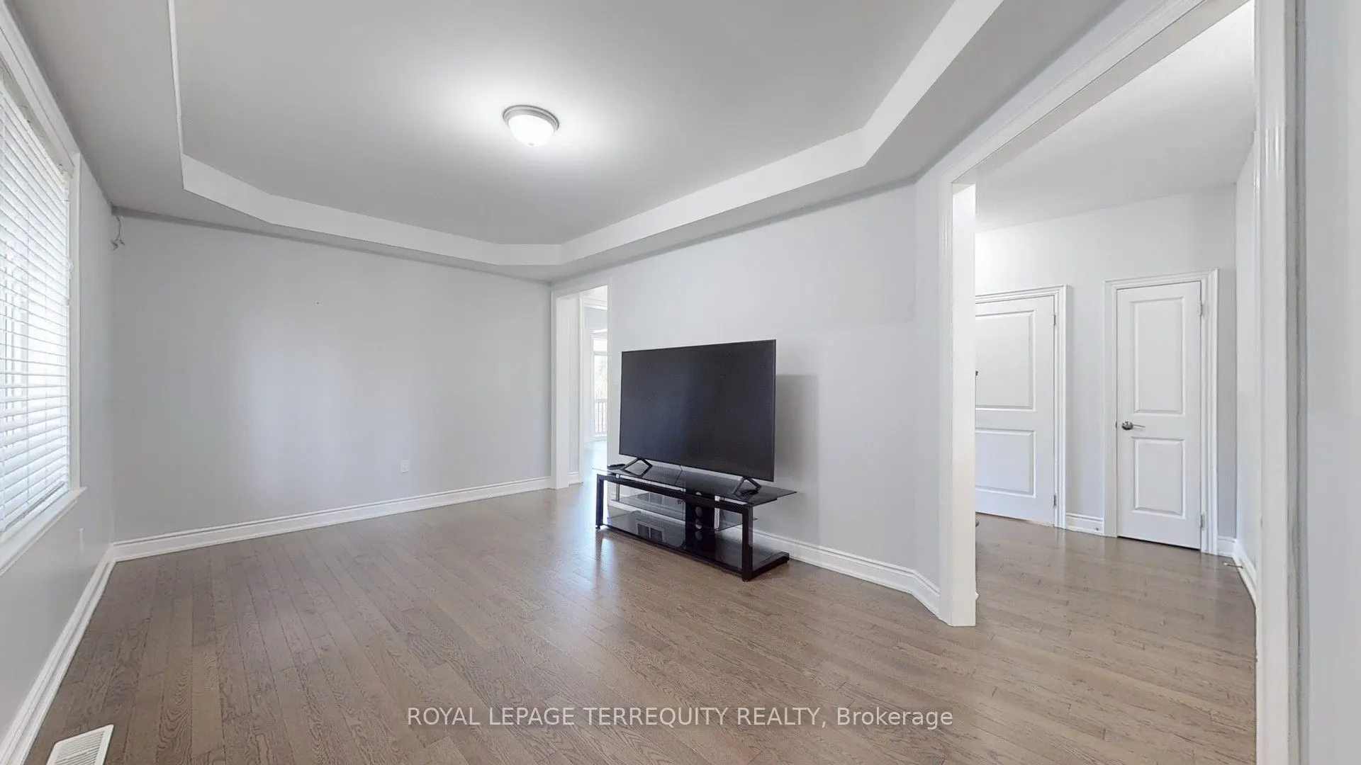 28 Richmond Park Drive