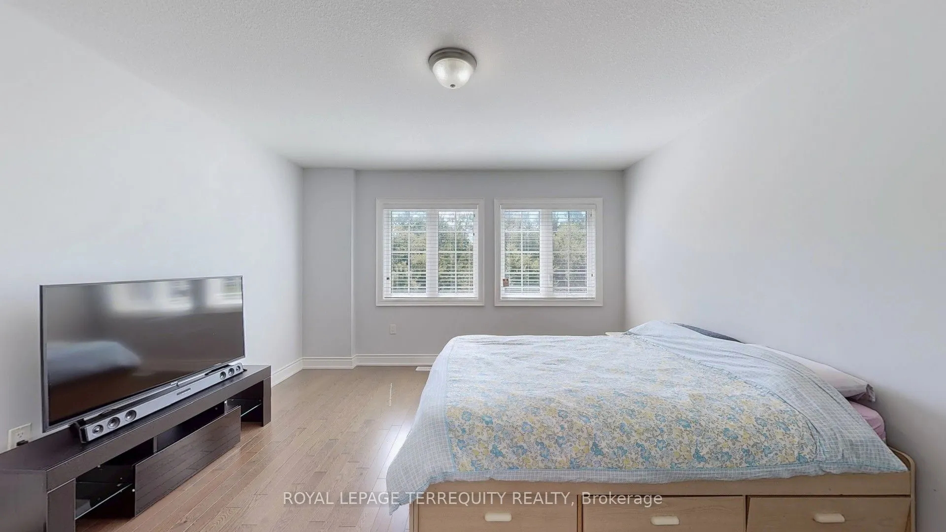 28 Richmond Park Drive
