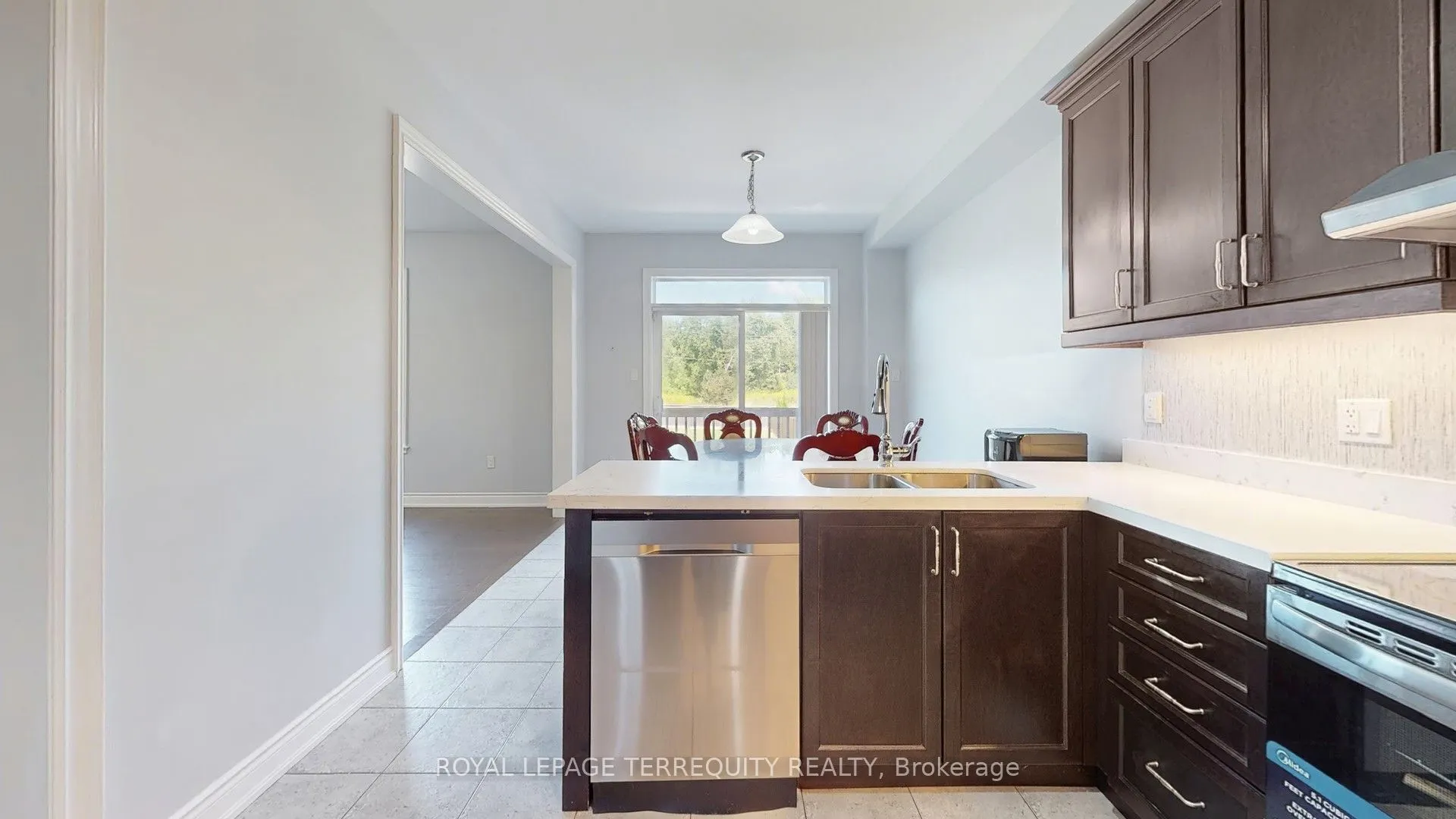 28 Richmond Park Drive
