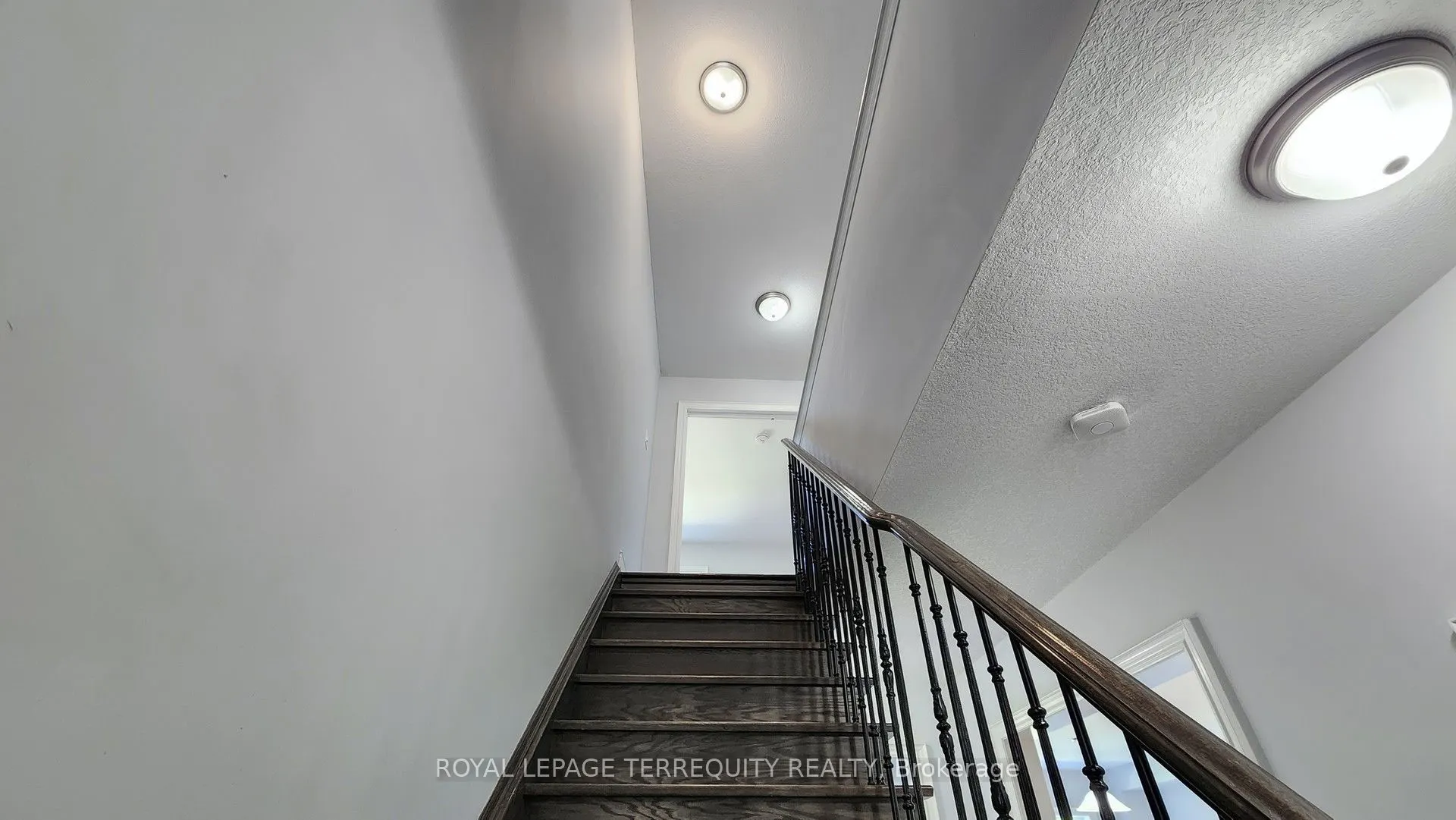 28 Richmond Park Drive