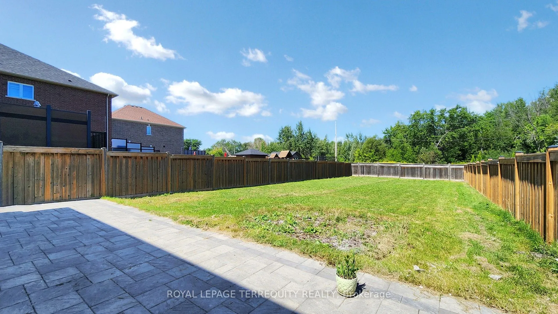 28 Richmond Park Drive