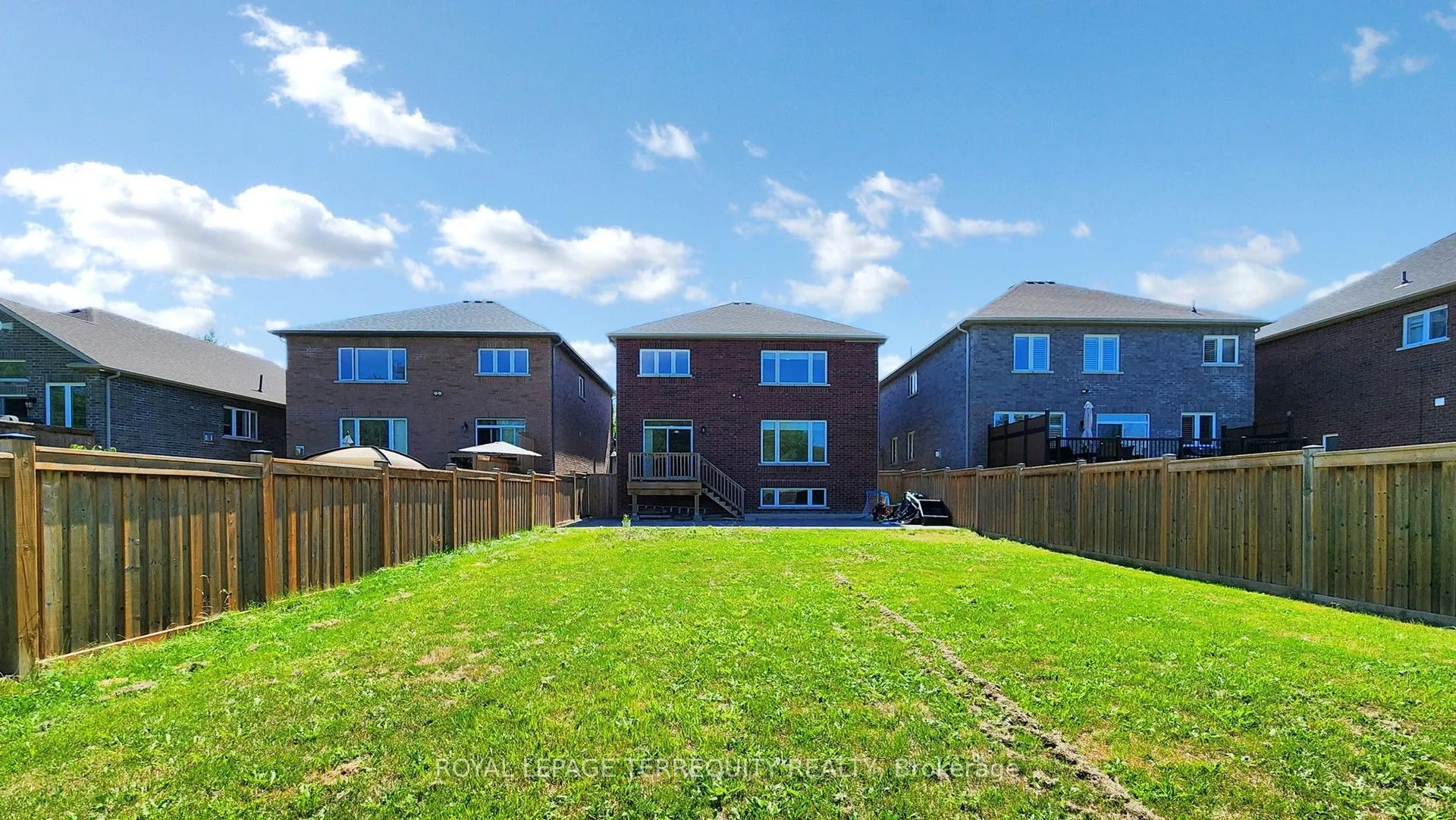 28 Richmond Park Drive