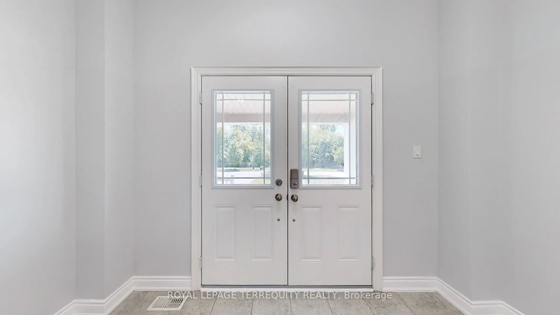 28 Richmond Park Drive