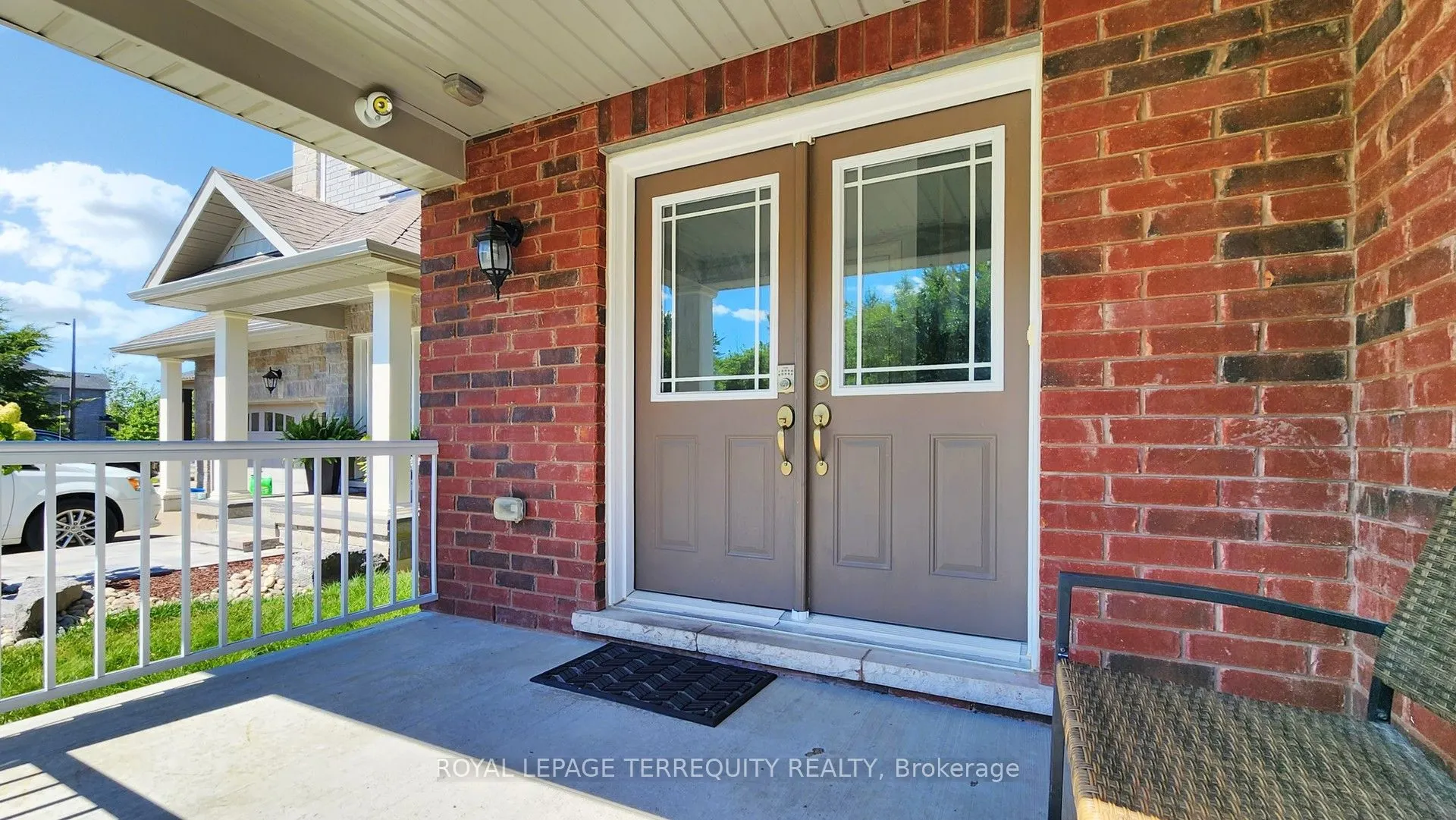 28 Richmond Park Drive