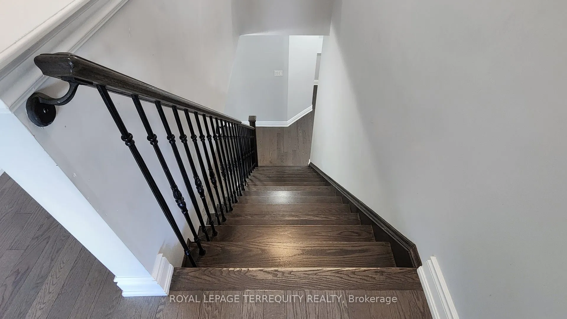 28 Richmond Park Drive