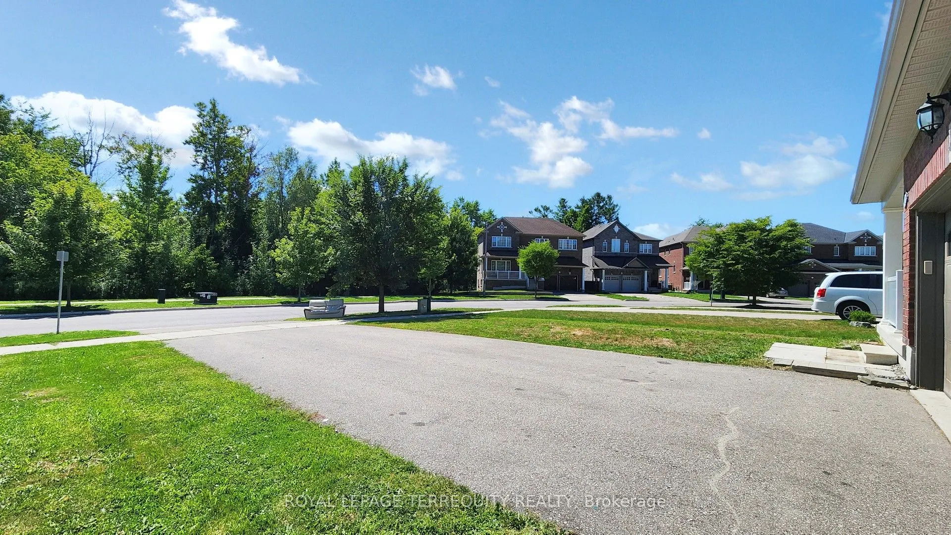28 Richmond Park Drive