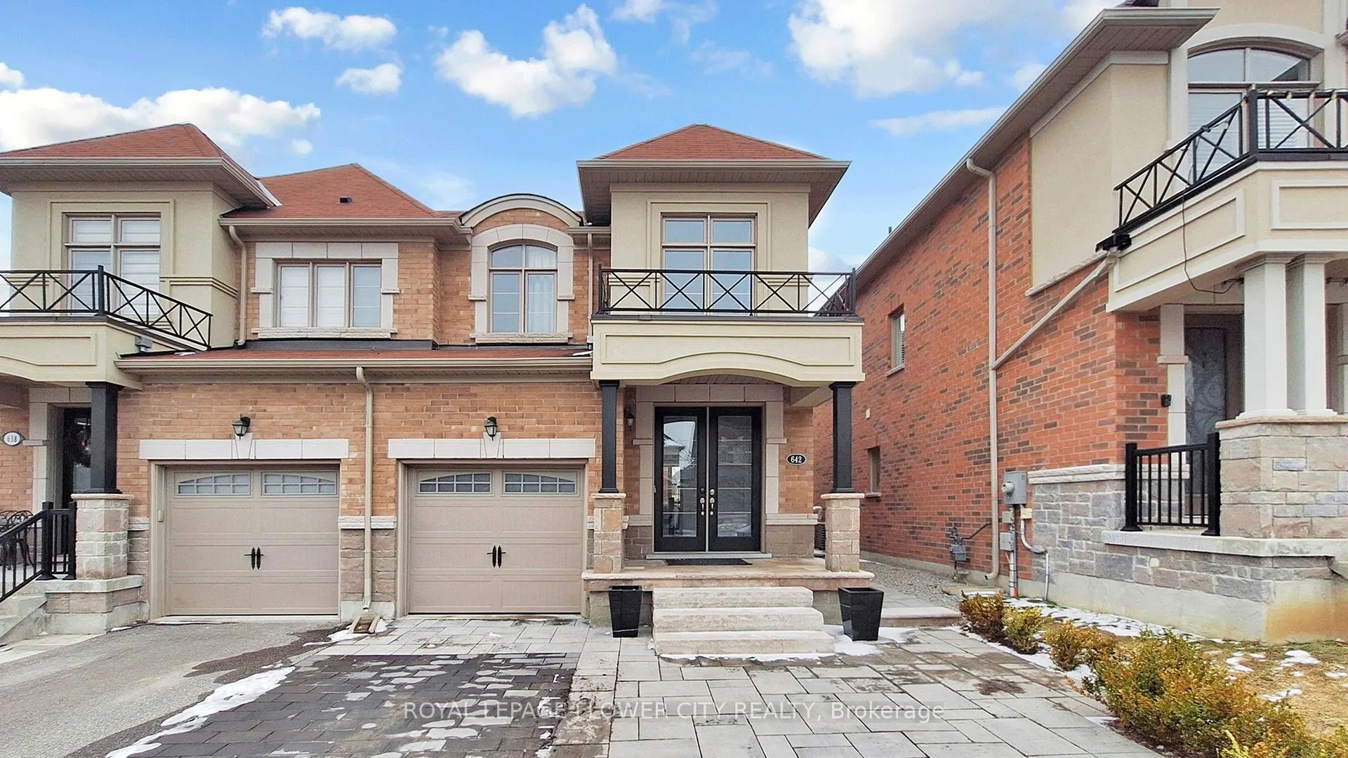 642 Sweetwater Crescent