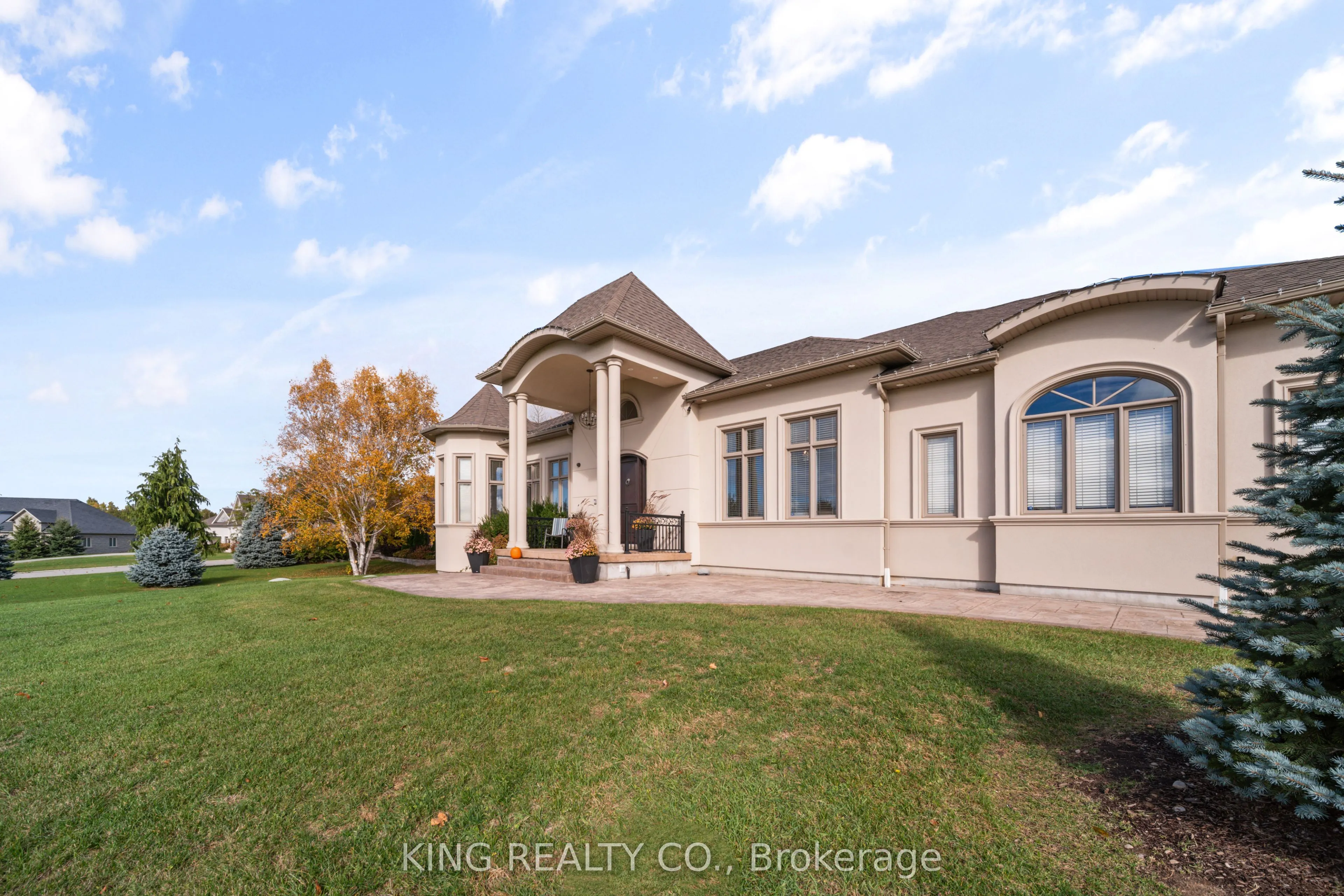 2 Dale Crescent