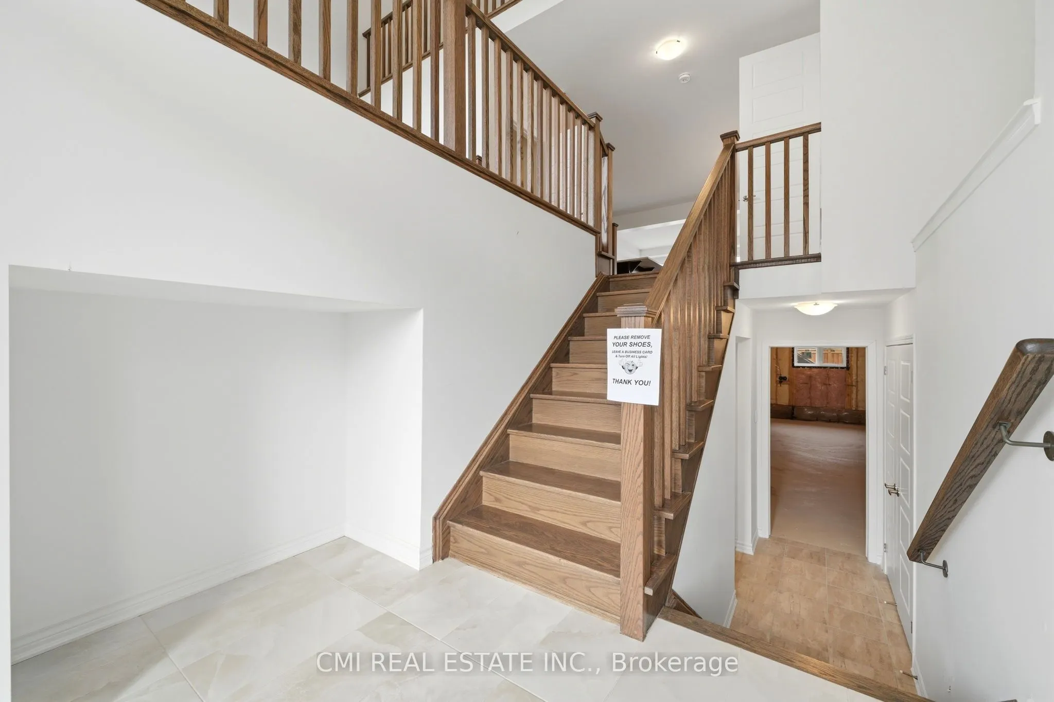 656 Newlove Street
