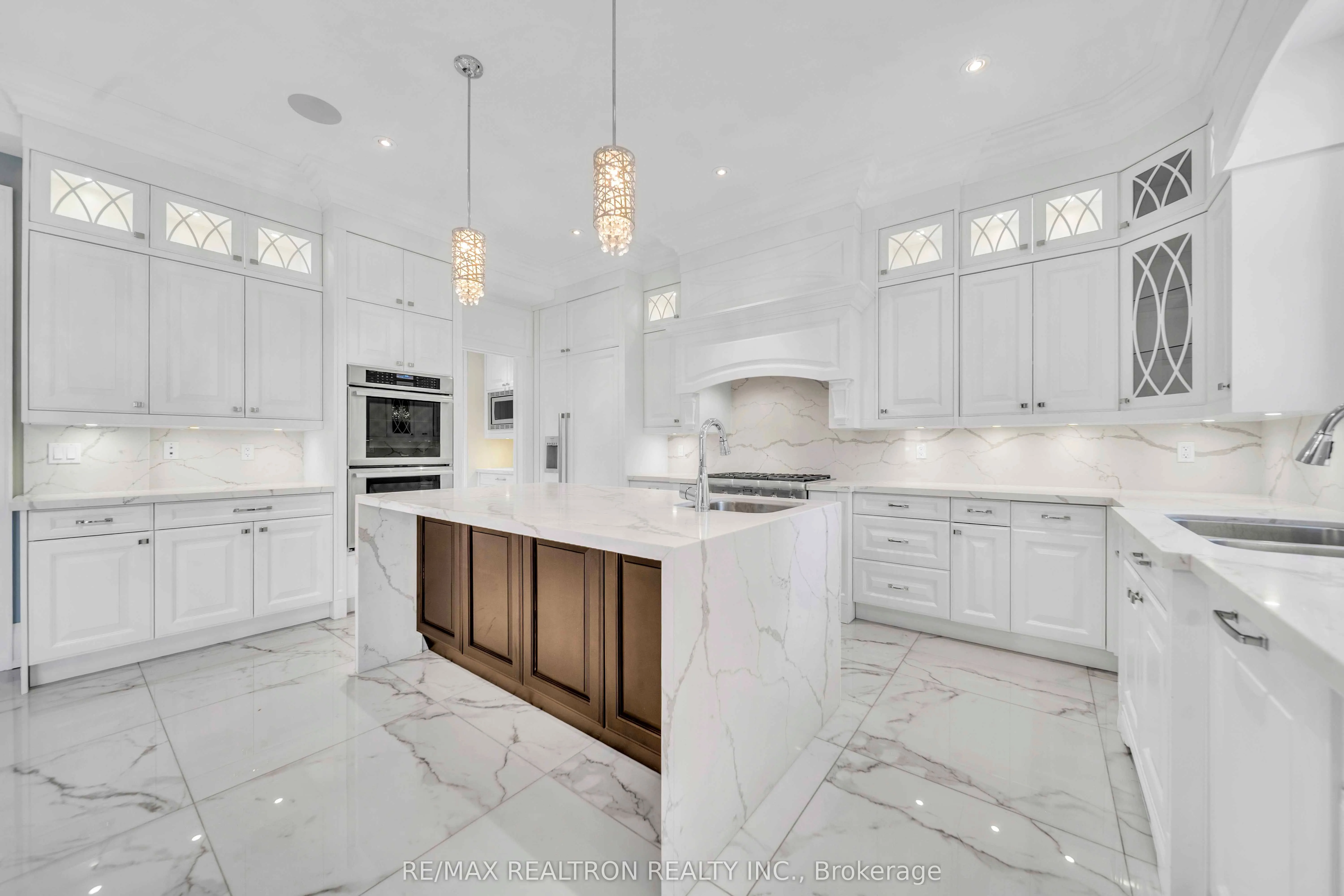 74 Yongehurst Road