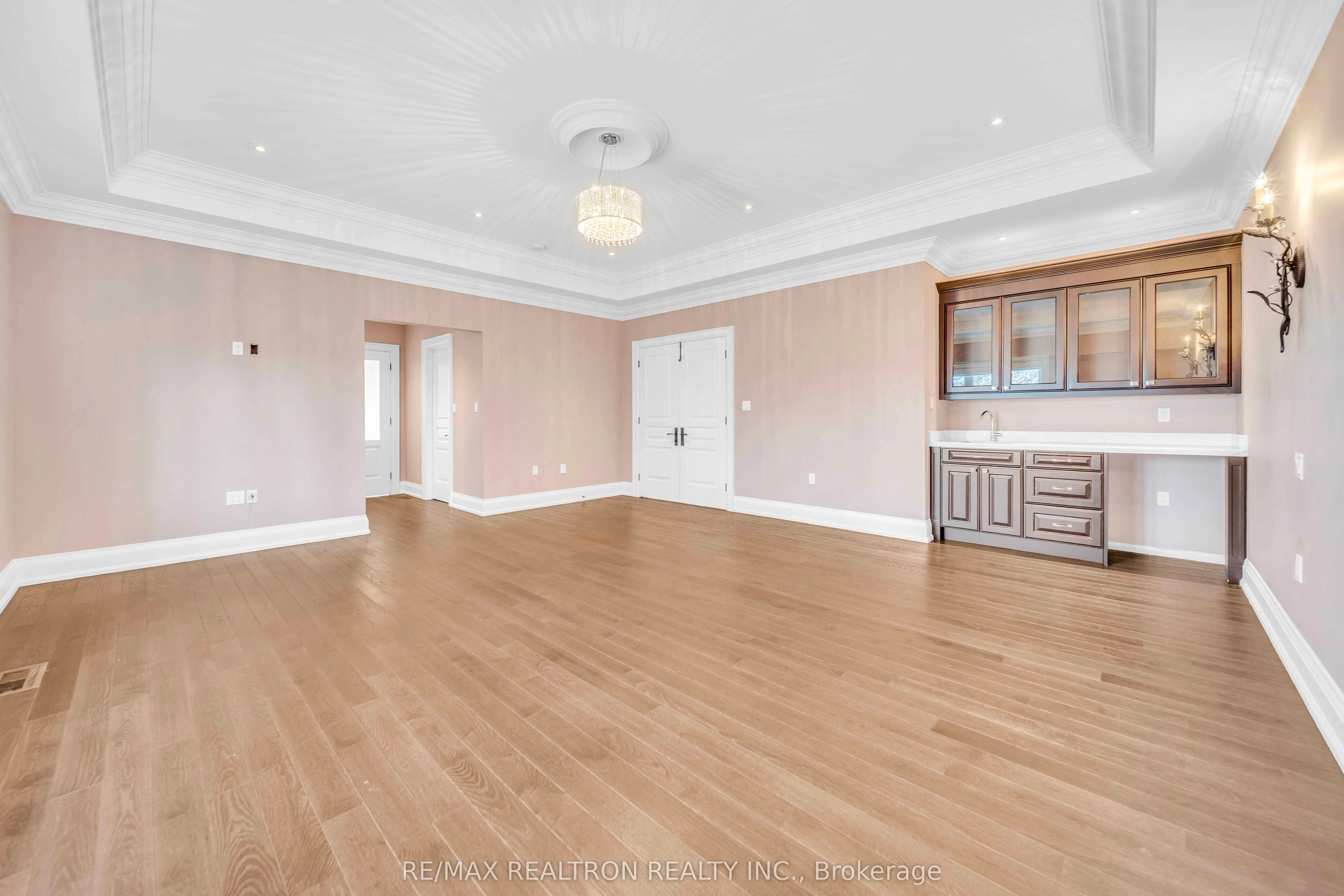 74 Yongehurst Road