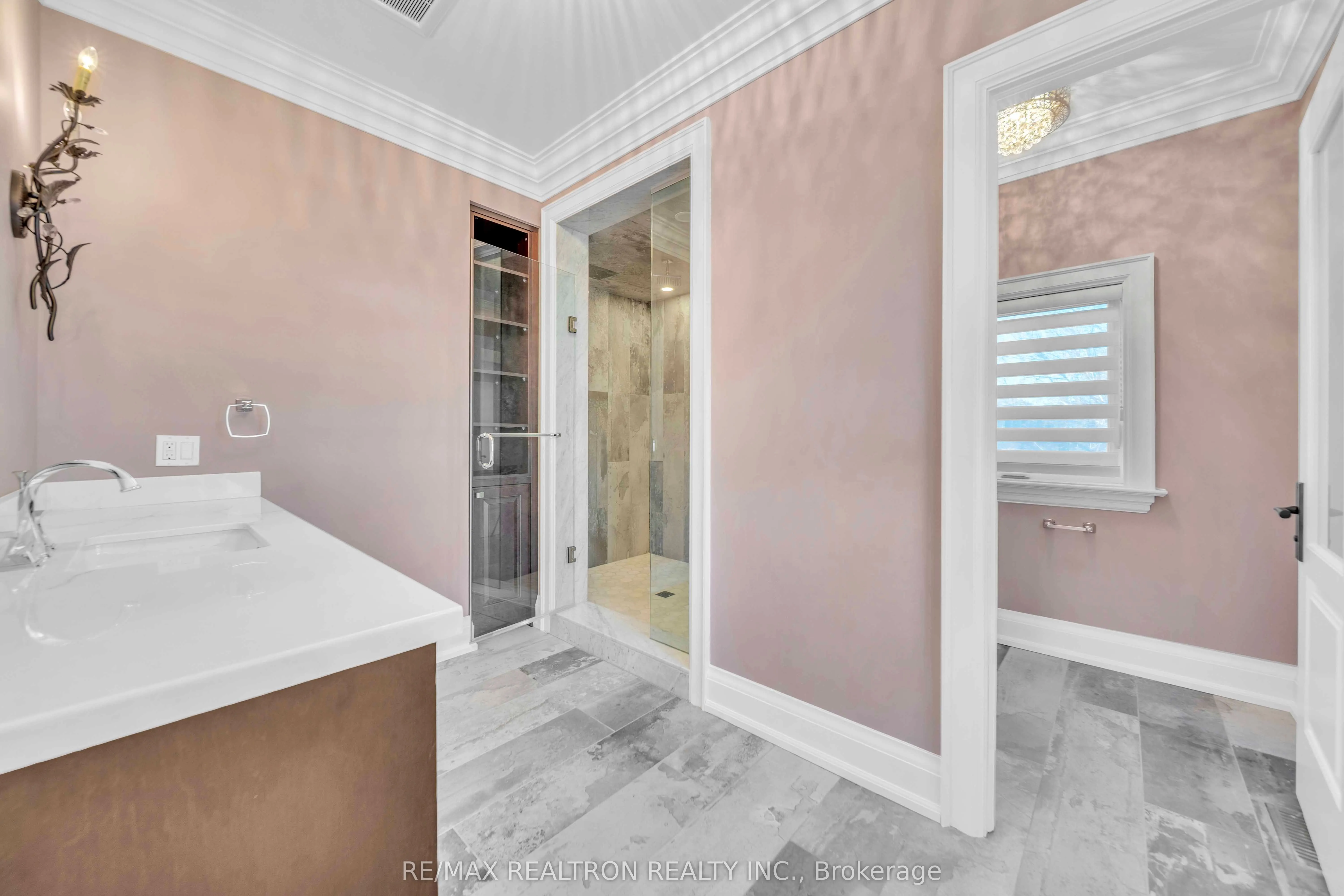 74 Yongehurst Road