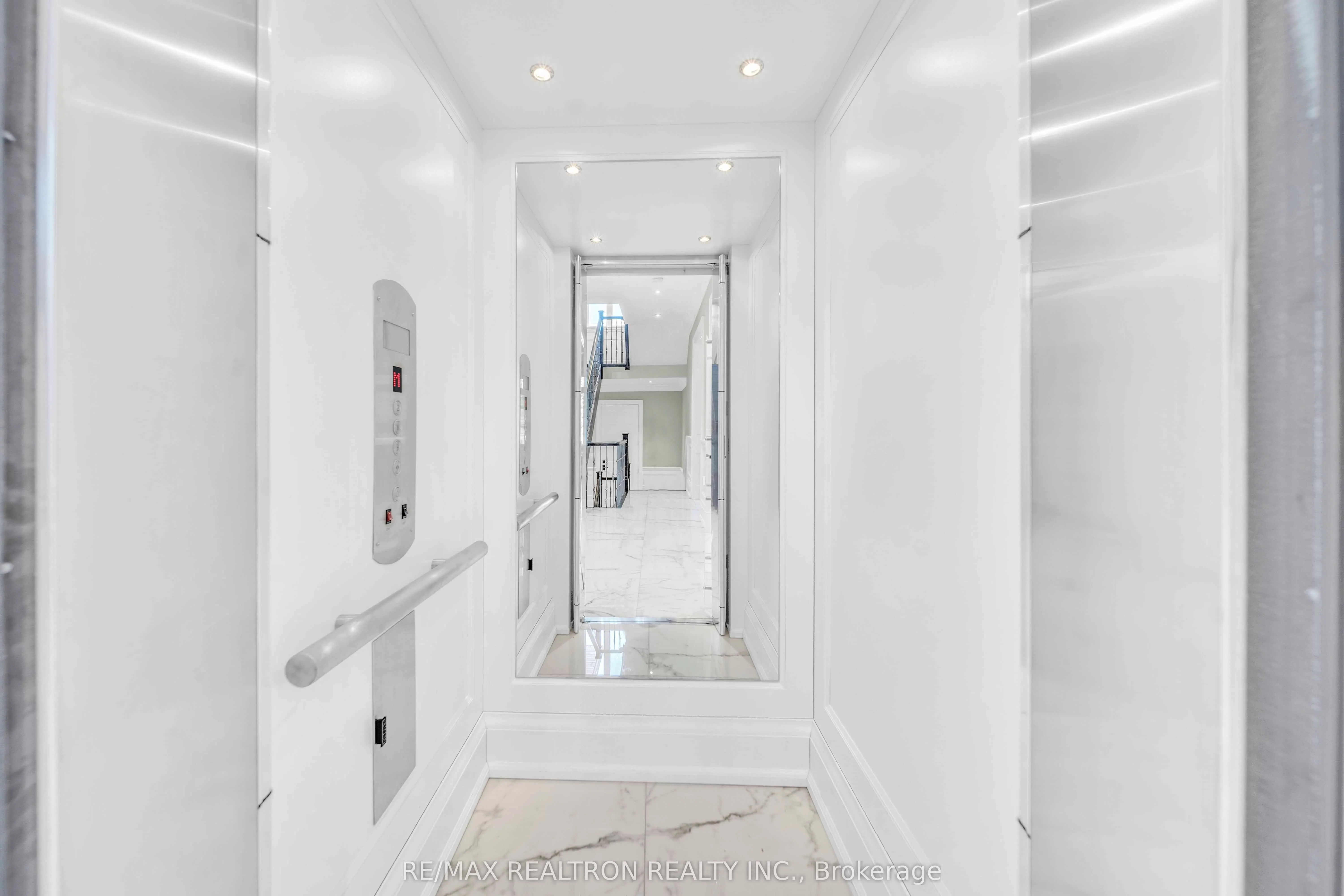 74 Yongehurst Road