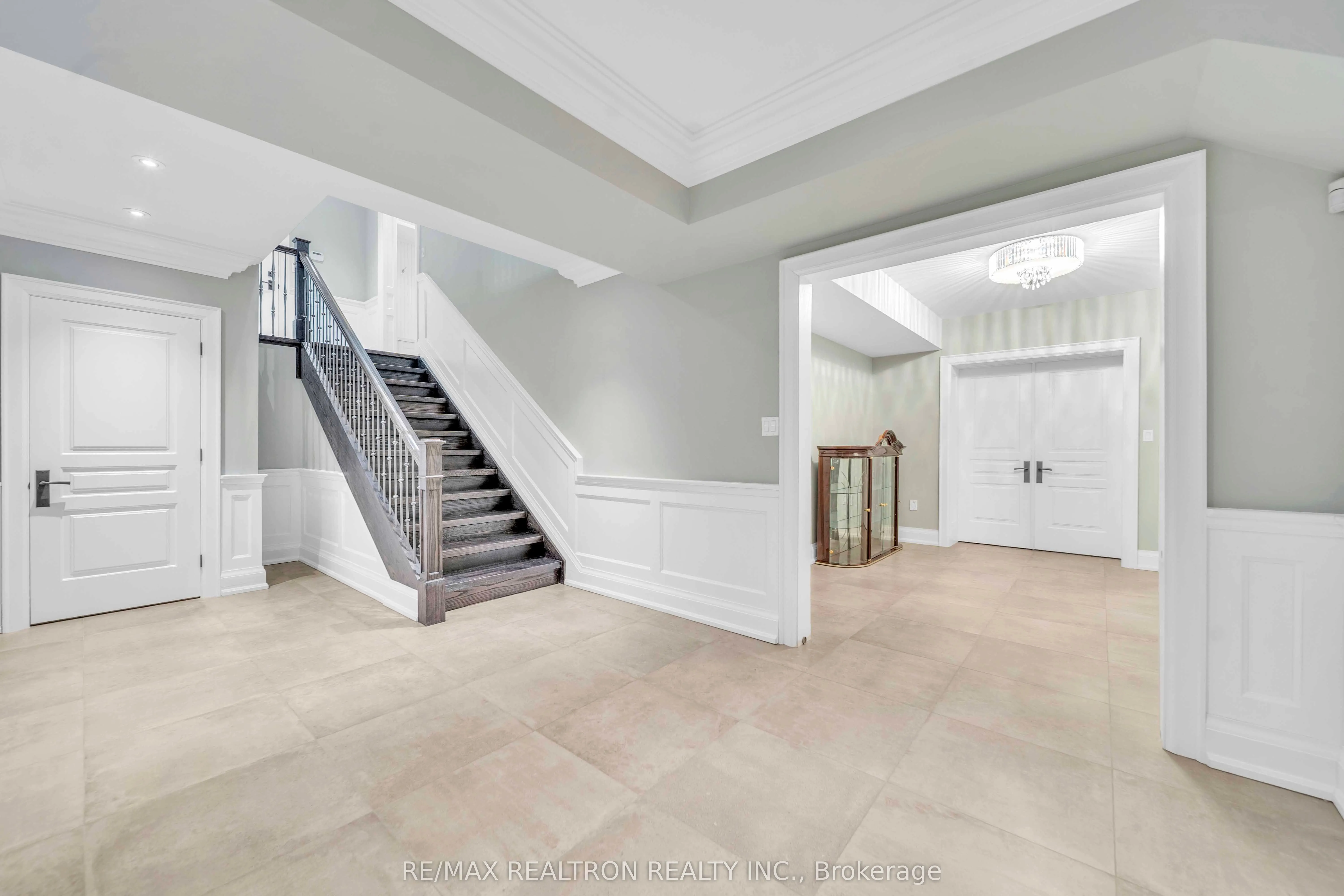 74 Yongehurst Road