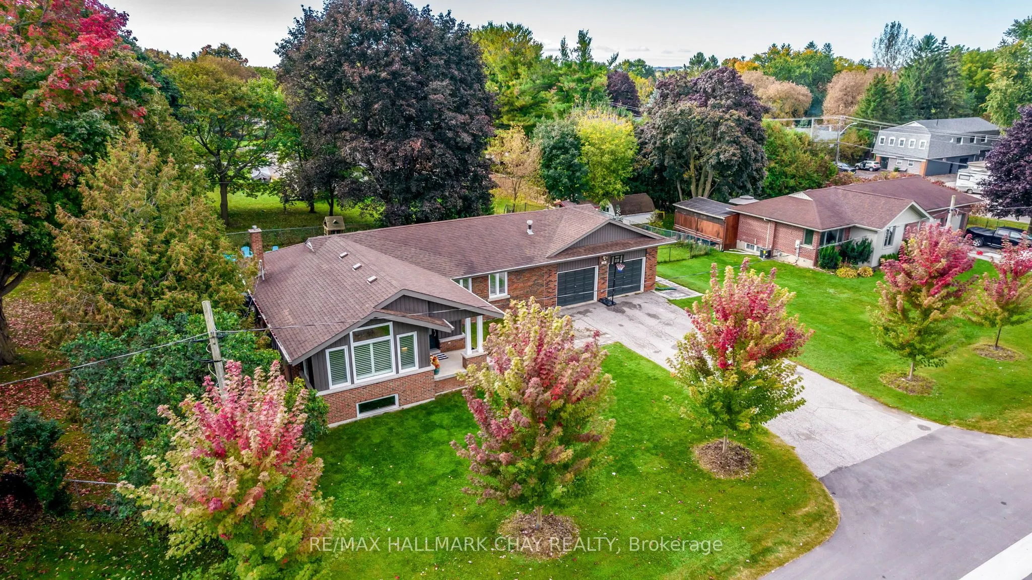 1587 Mount Albert Road