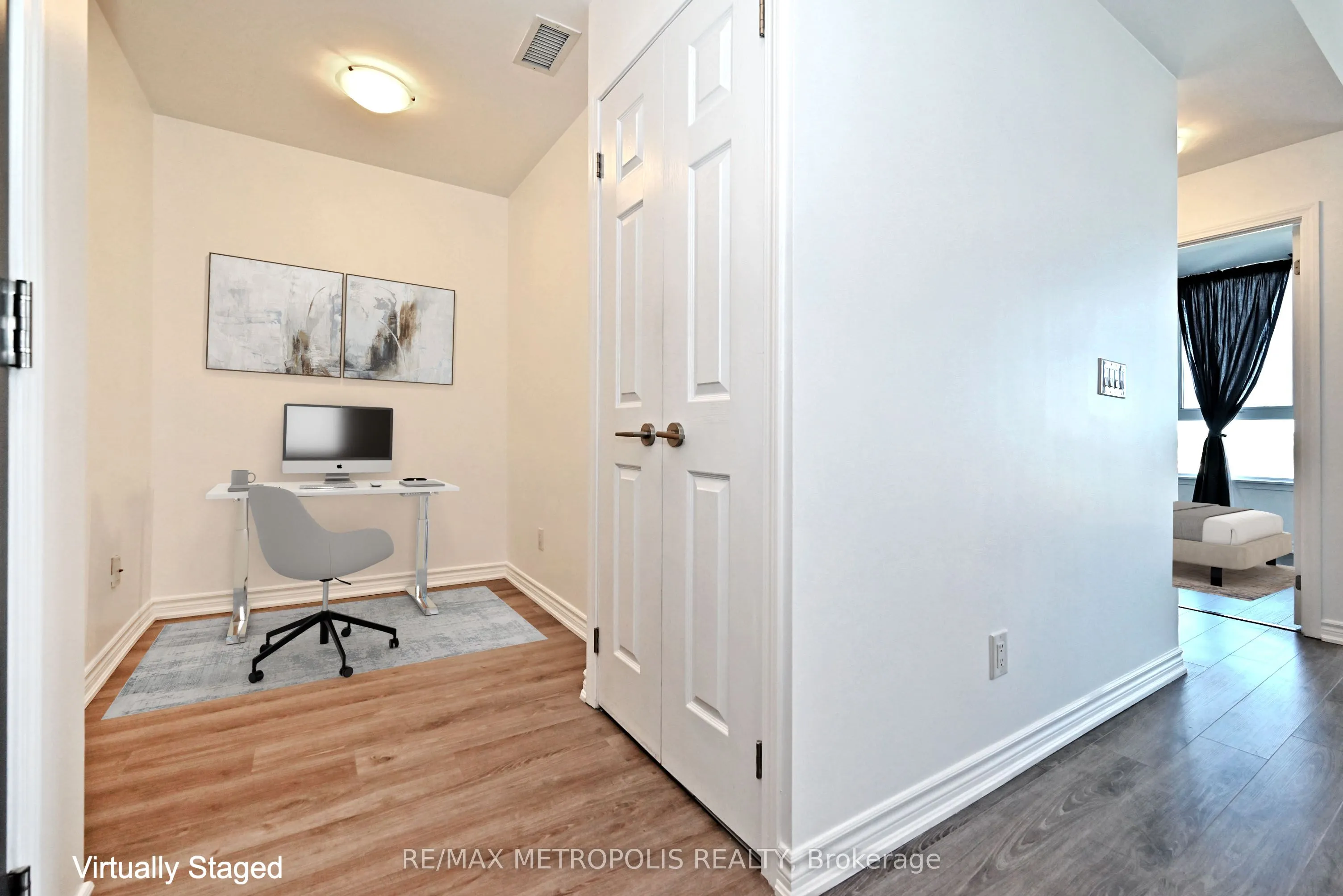 11611 Yonge Street #809