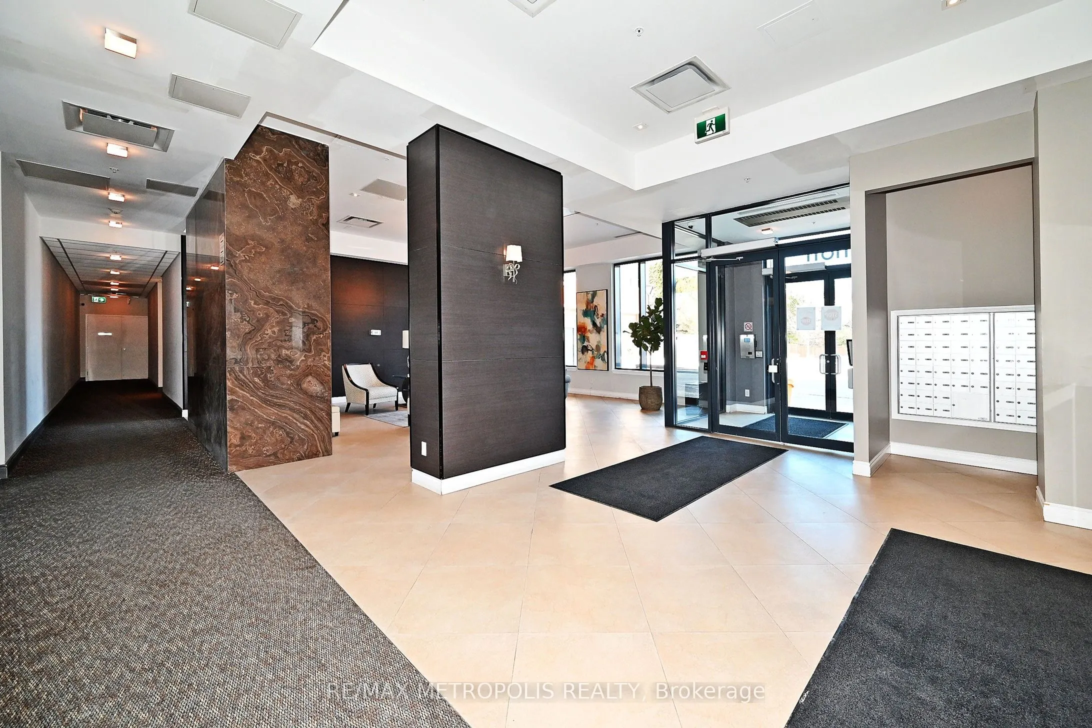11611 Yonge Street #809