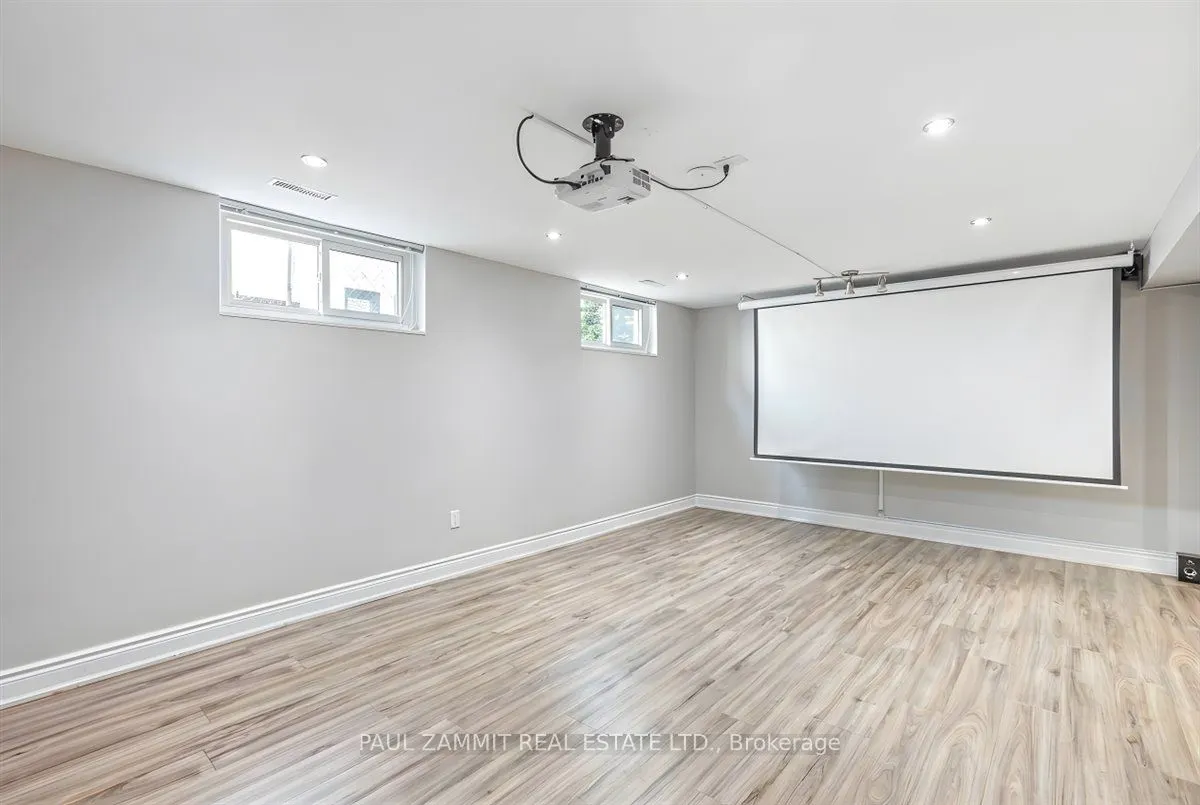 47 Ladyslipper Court