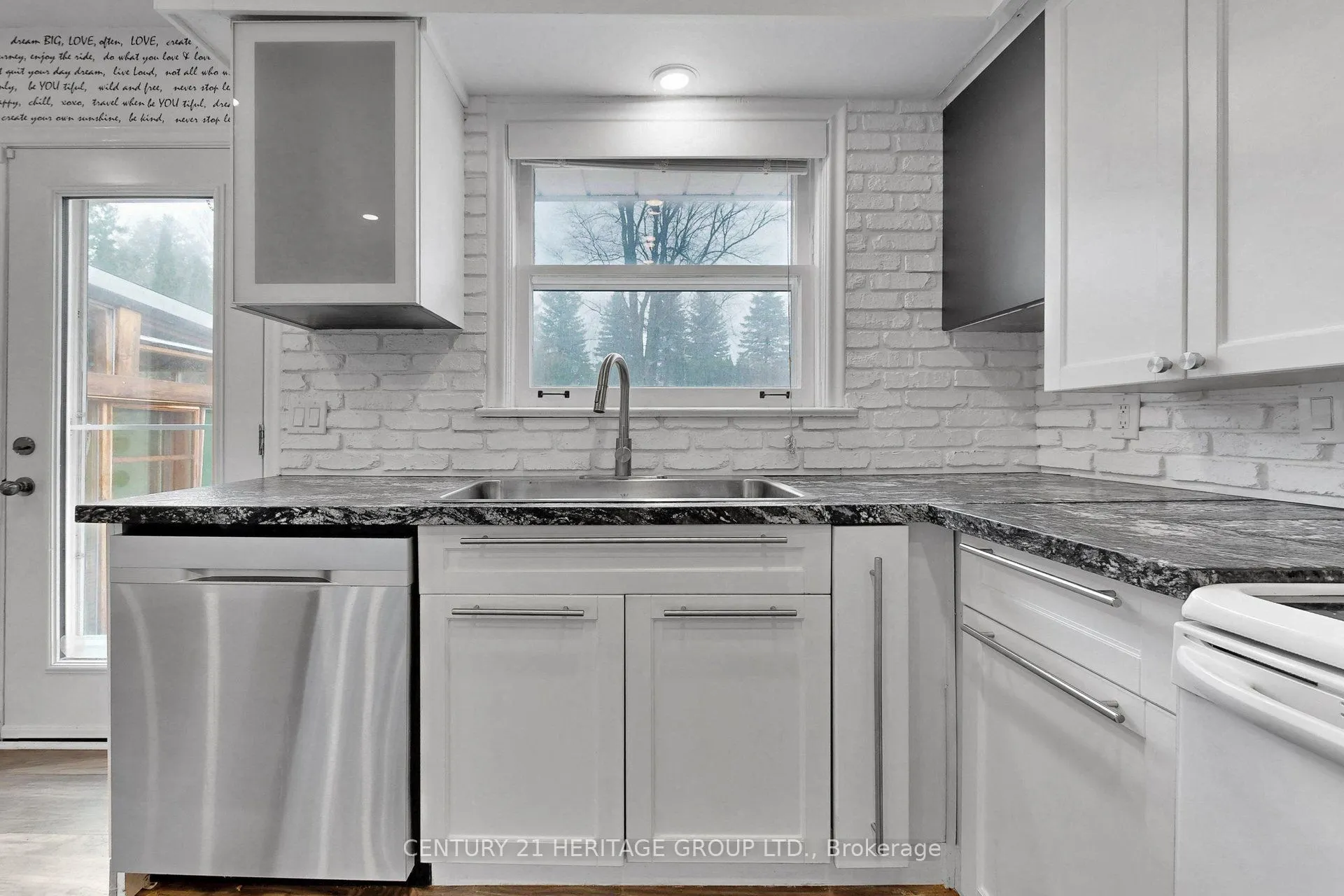 19 Oakbank Road