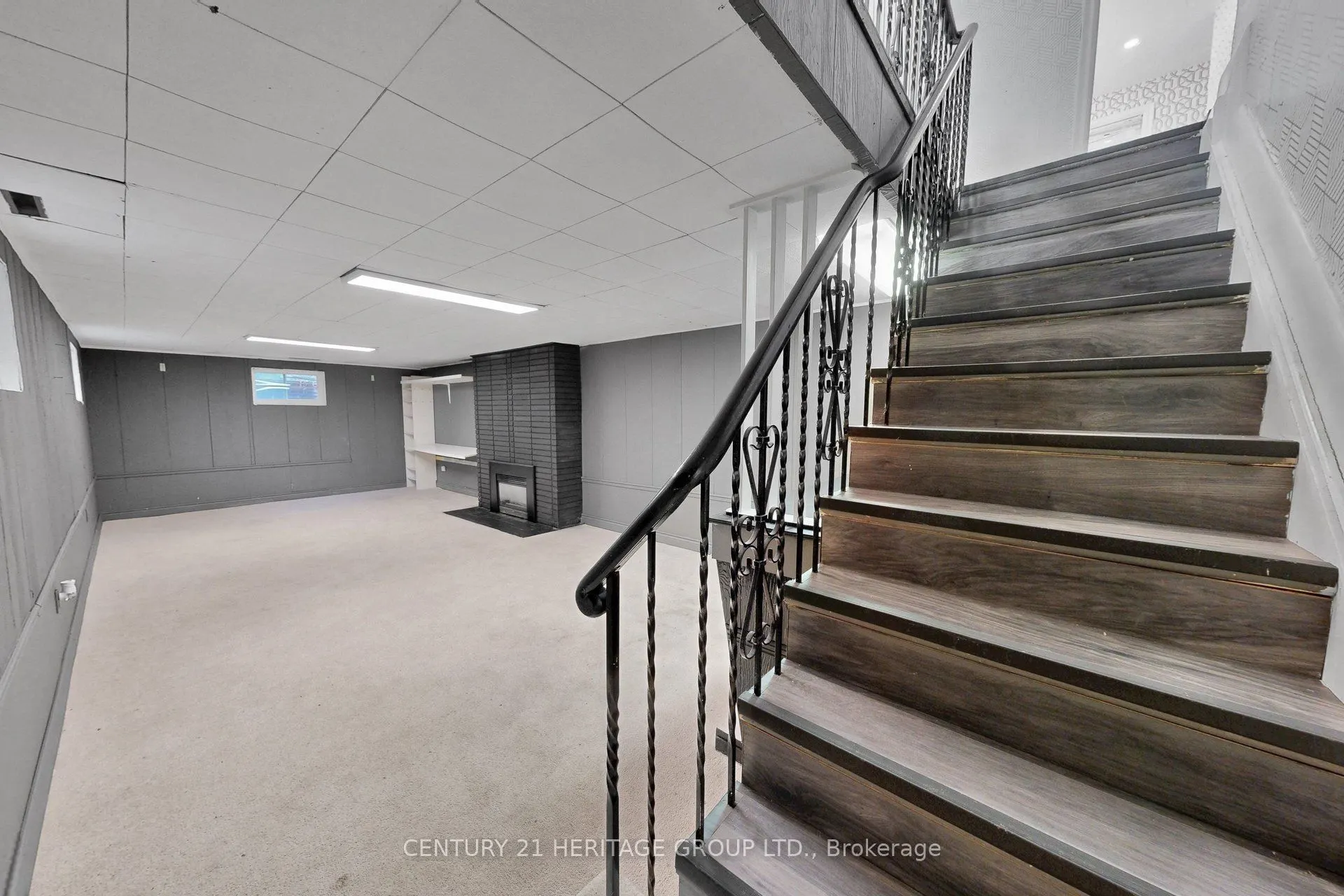 19 Oakbank Road