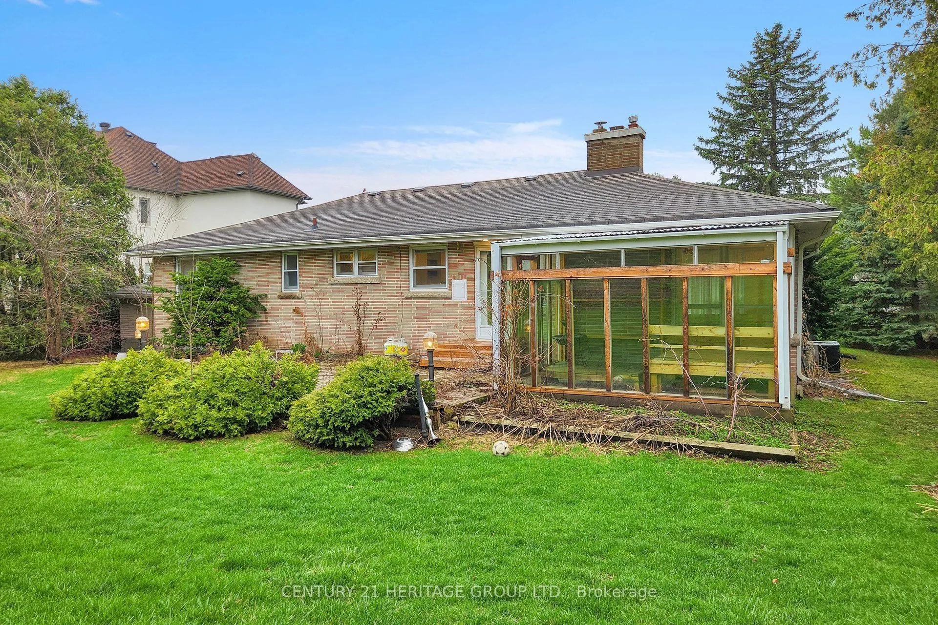 19 Oakbank Road