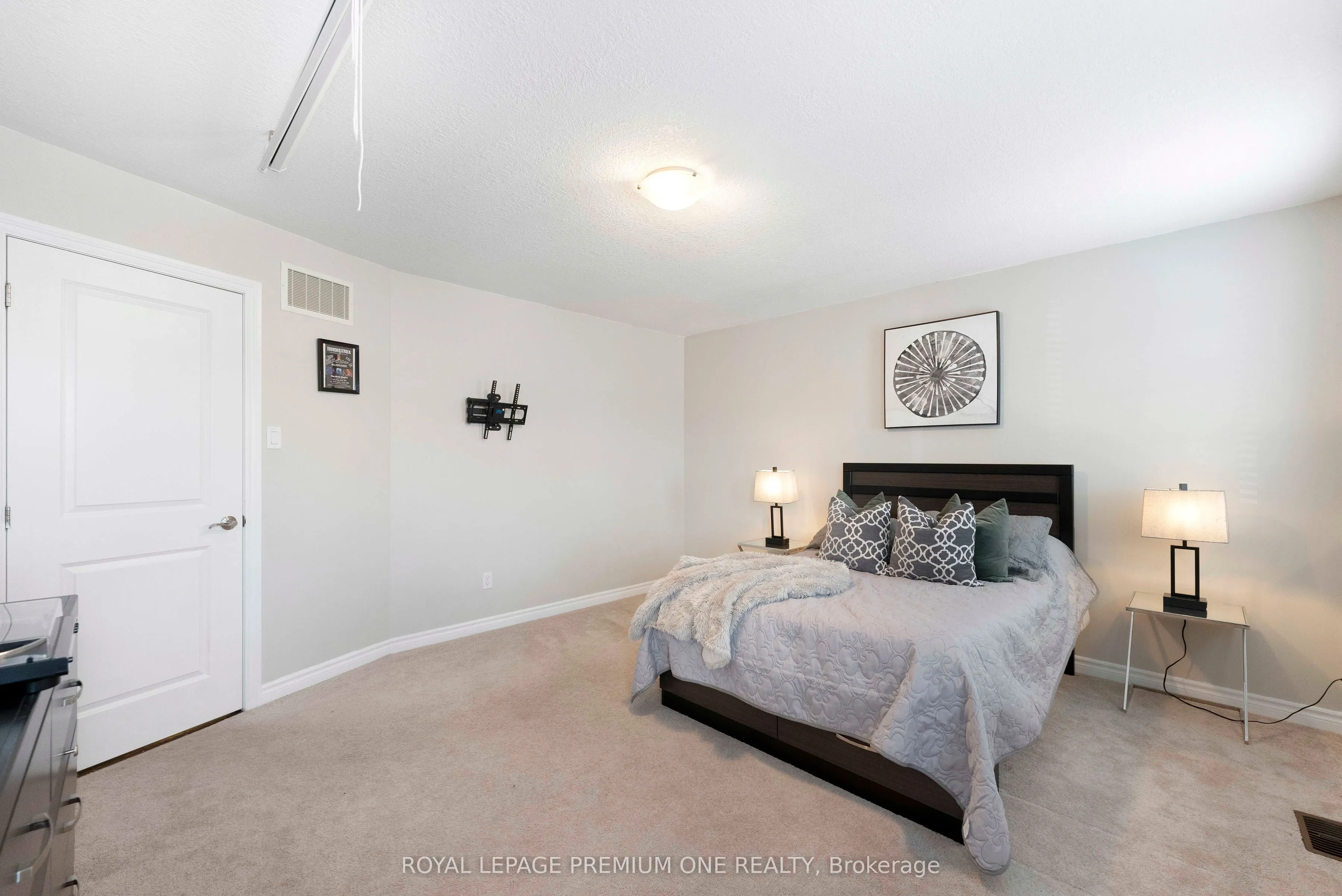 20 Warman Street