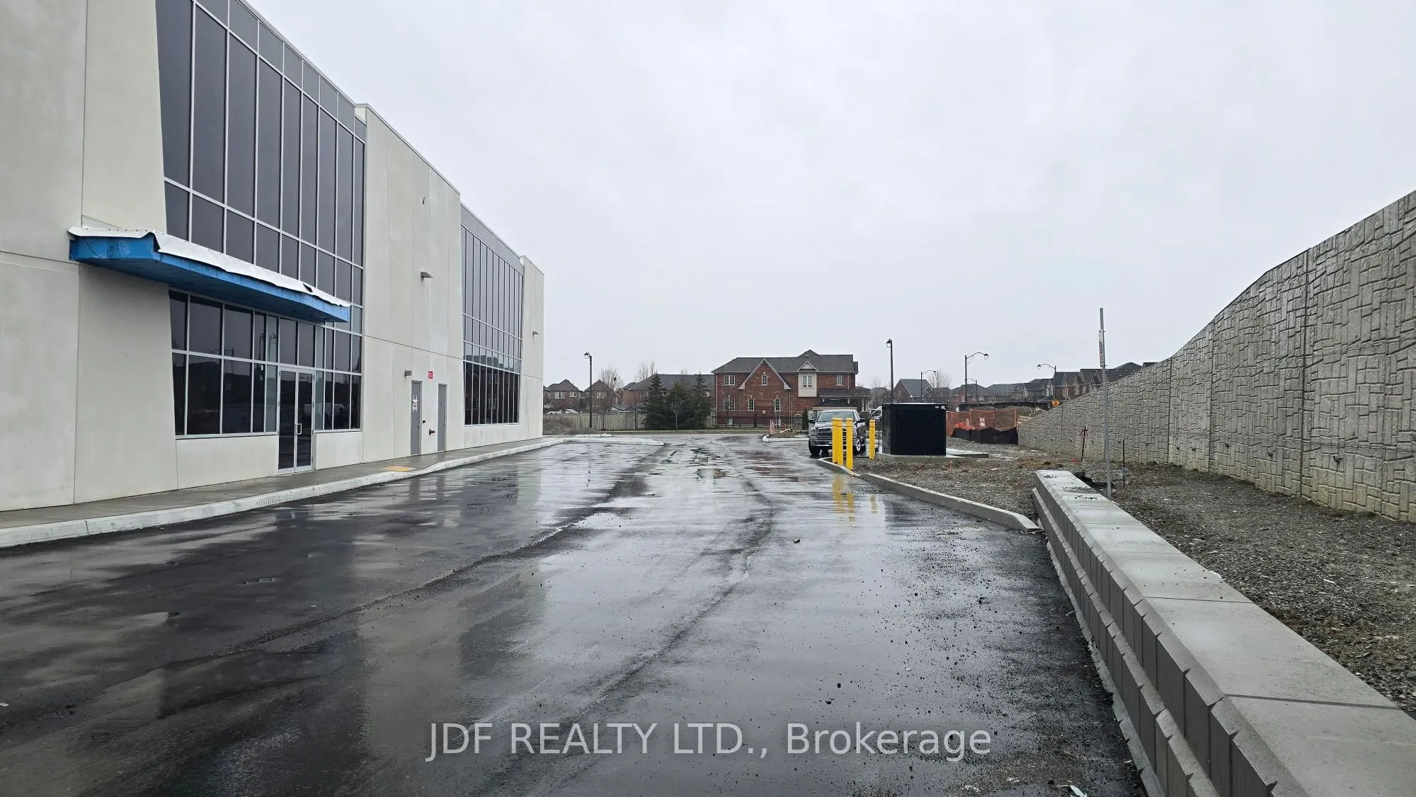 435 Cityview Boulevard #204