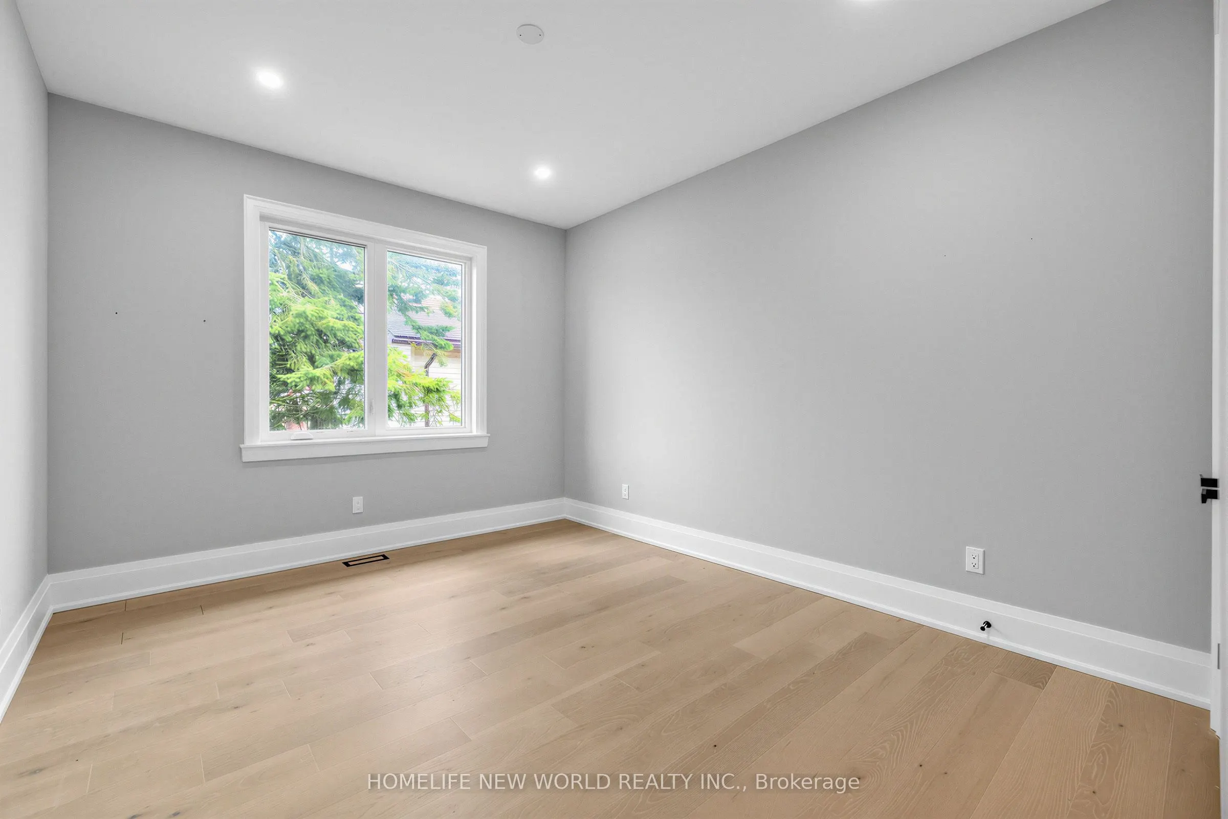 225 Sunnybrae Avenue