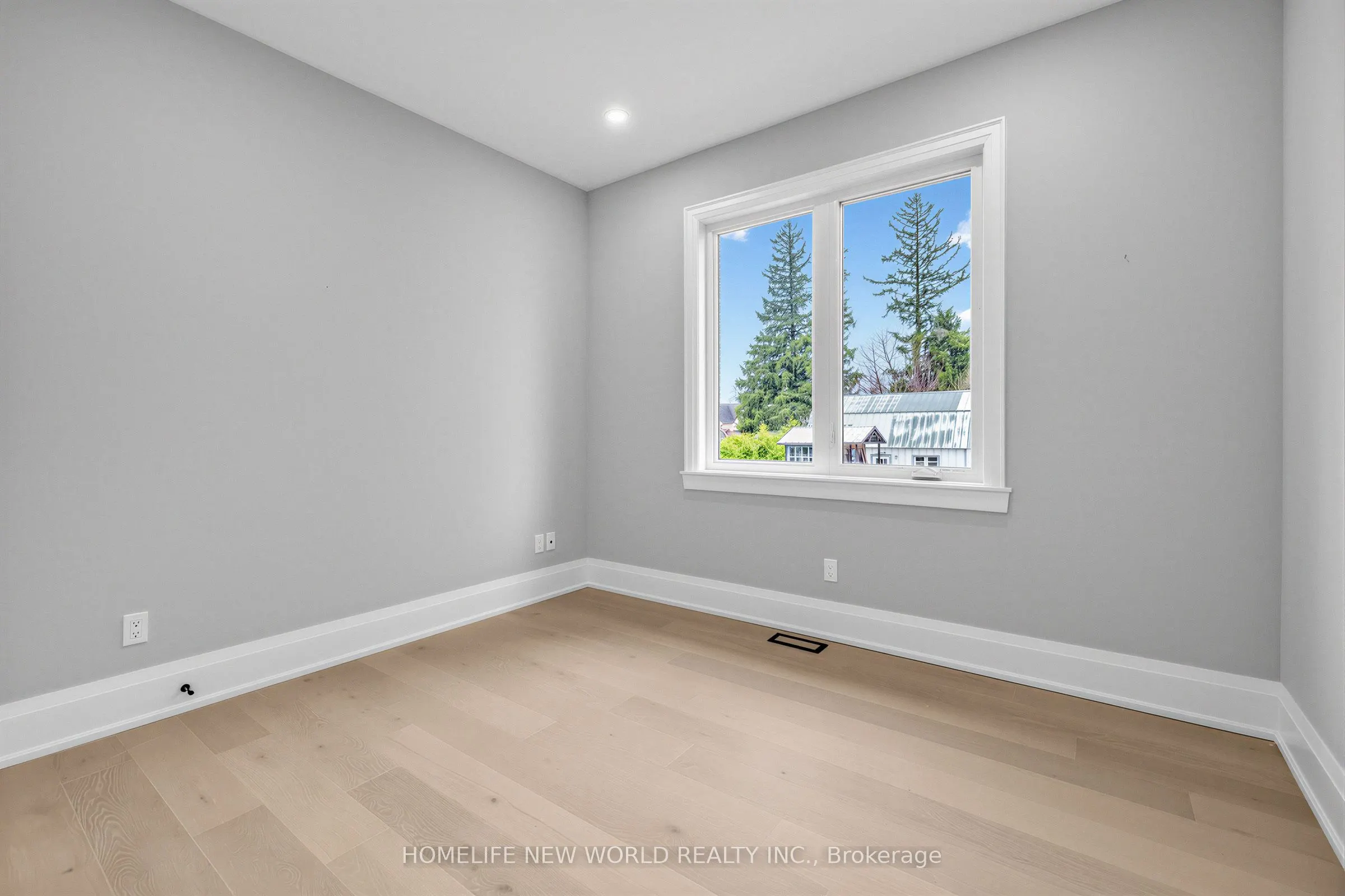 225 Sunnybrae Avenue