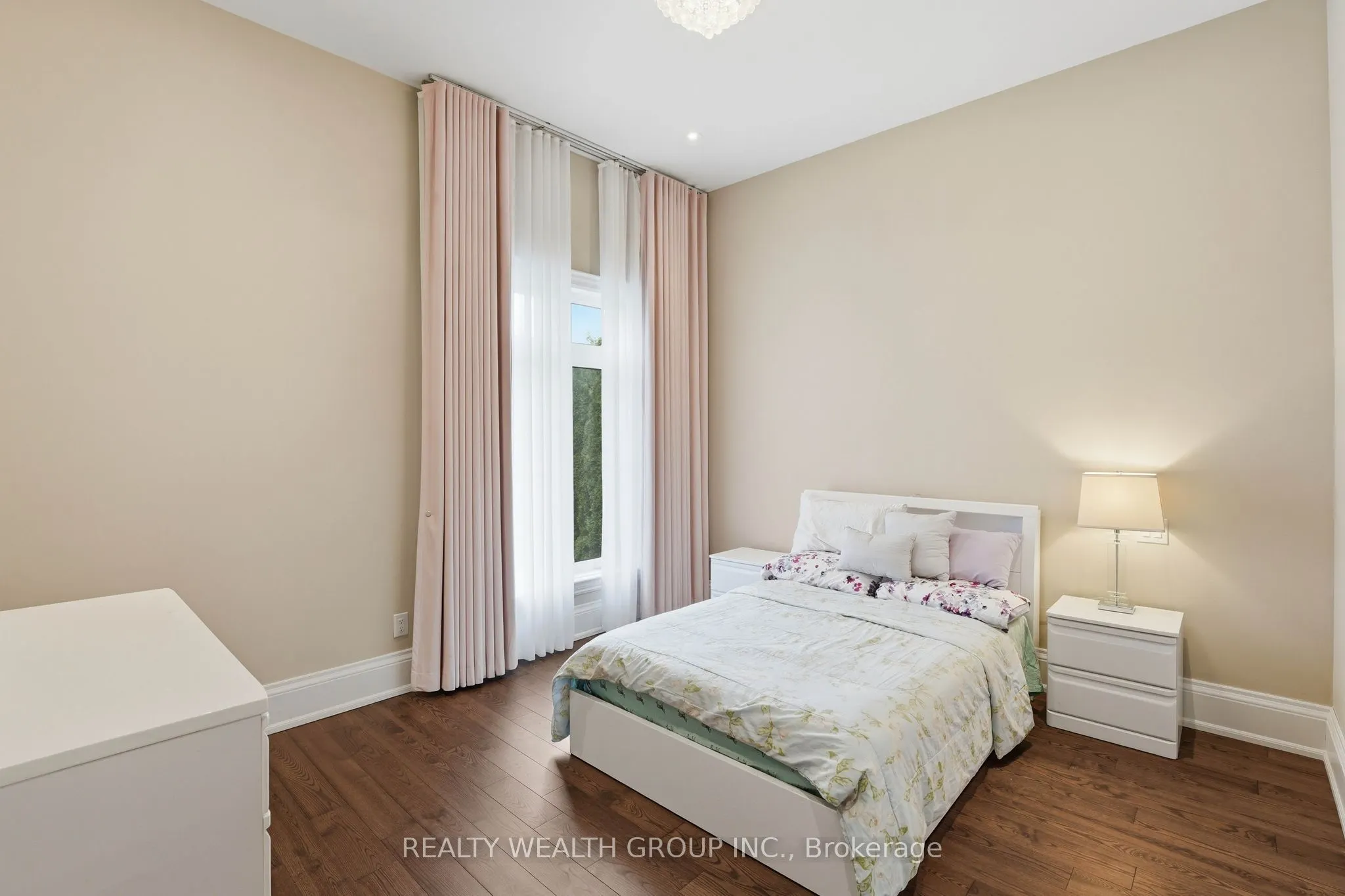 37 Greenan Road