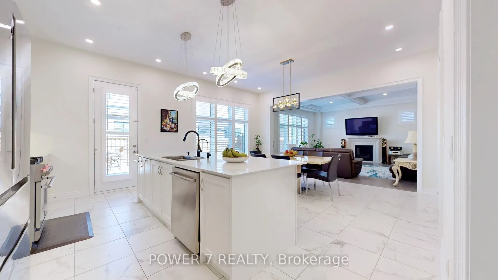 27 Joiner Circle