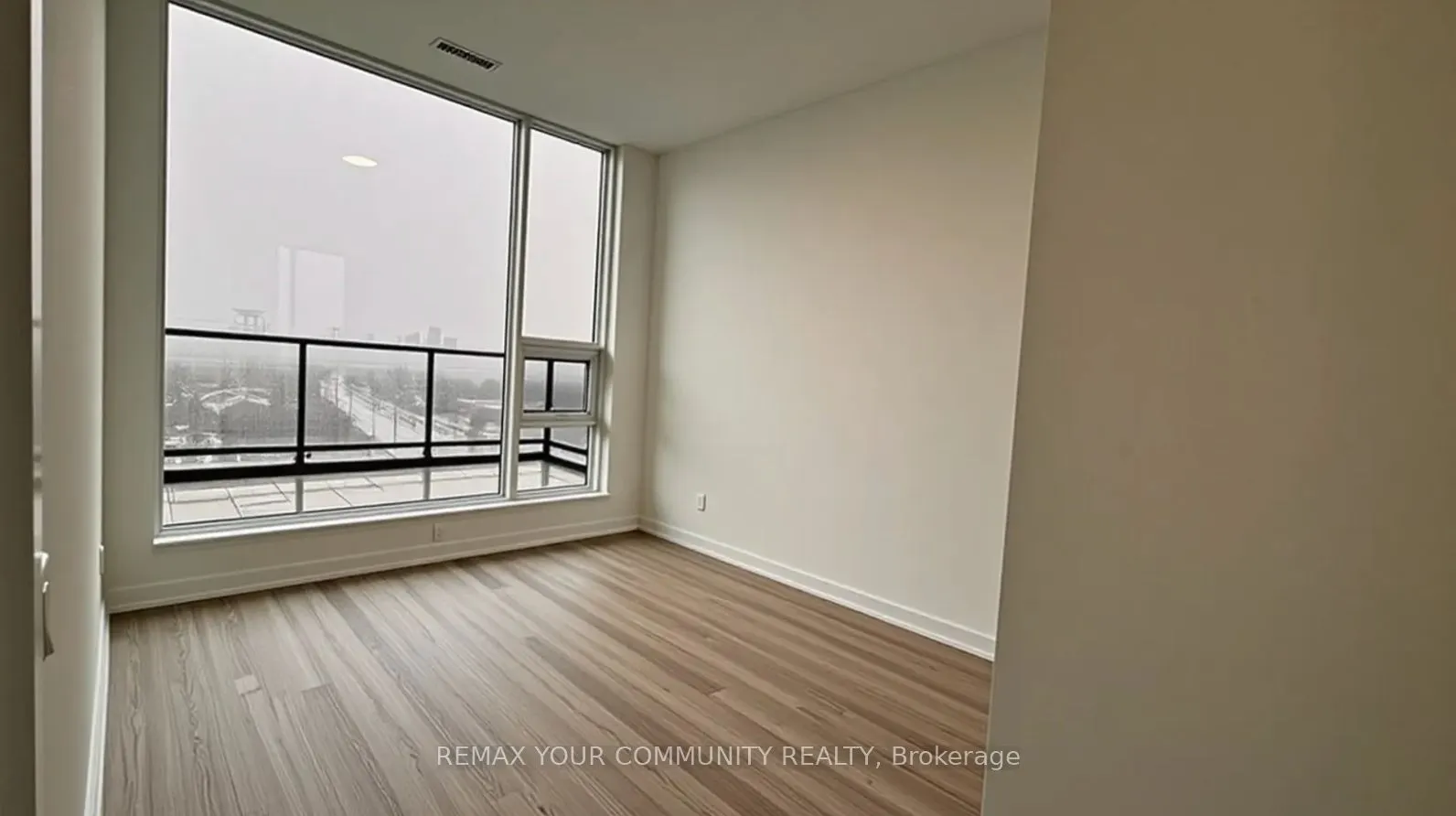 8188 Yonge Street #1004