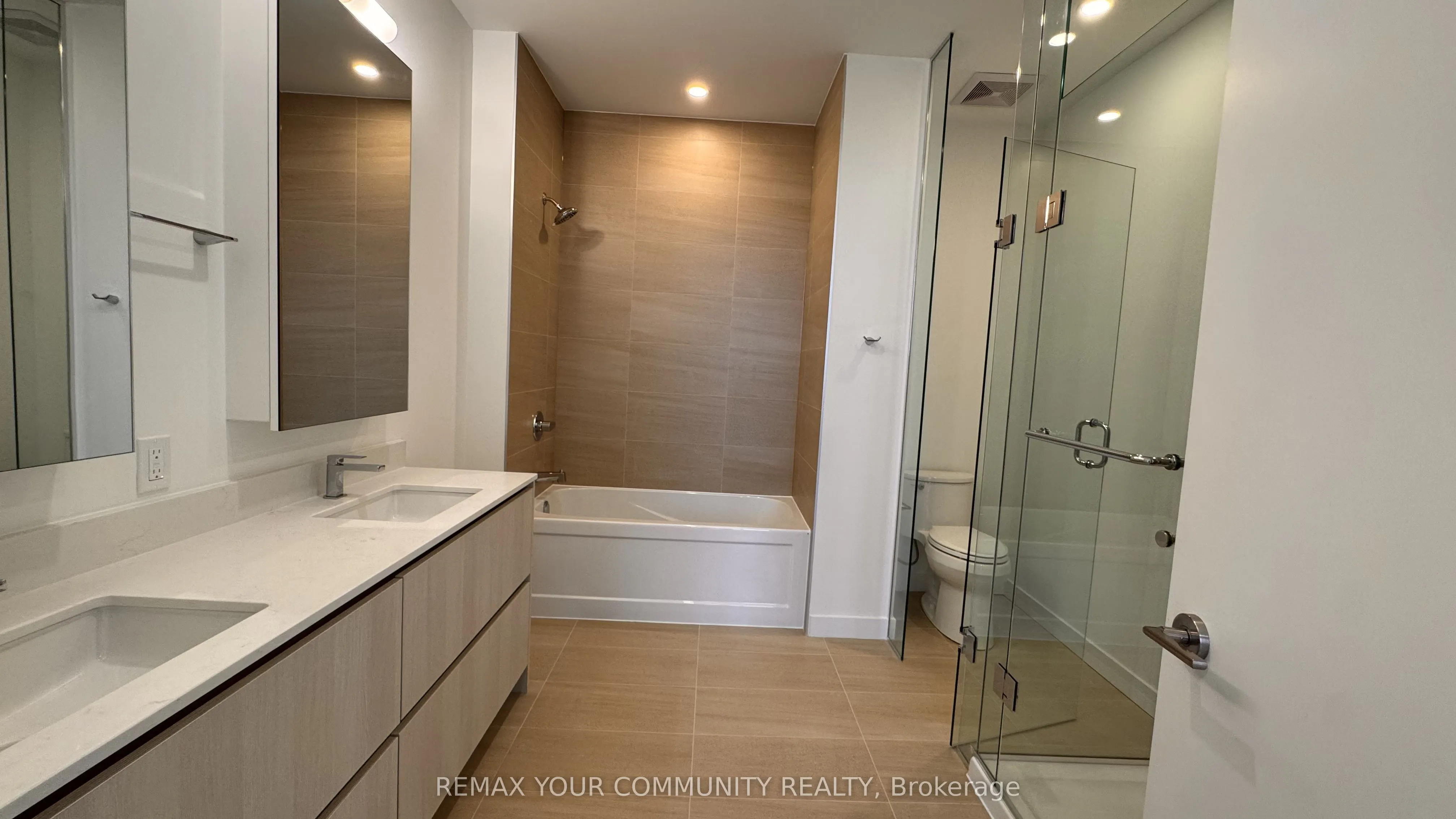 8188 Yonge Street #1004
