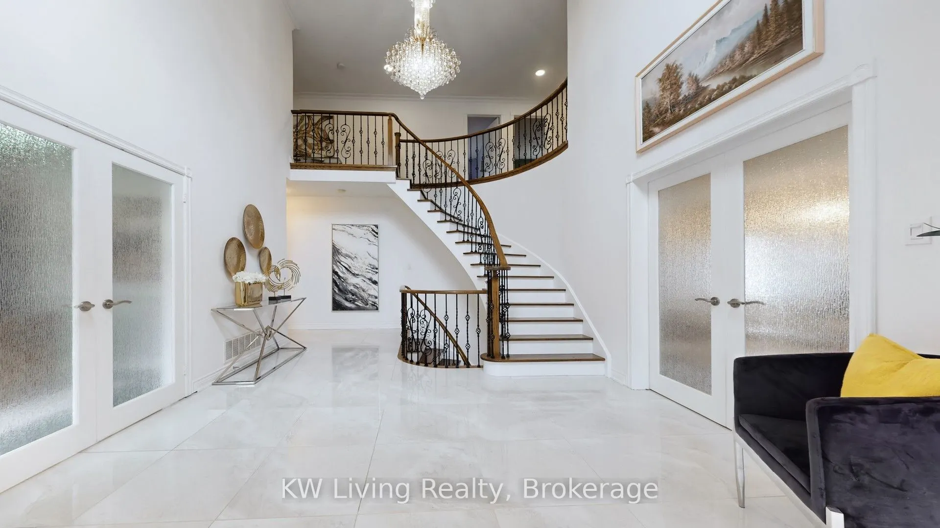 19 Spadina Road