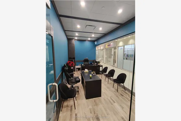 7181 Yonge Street N