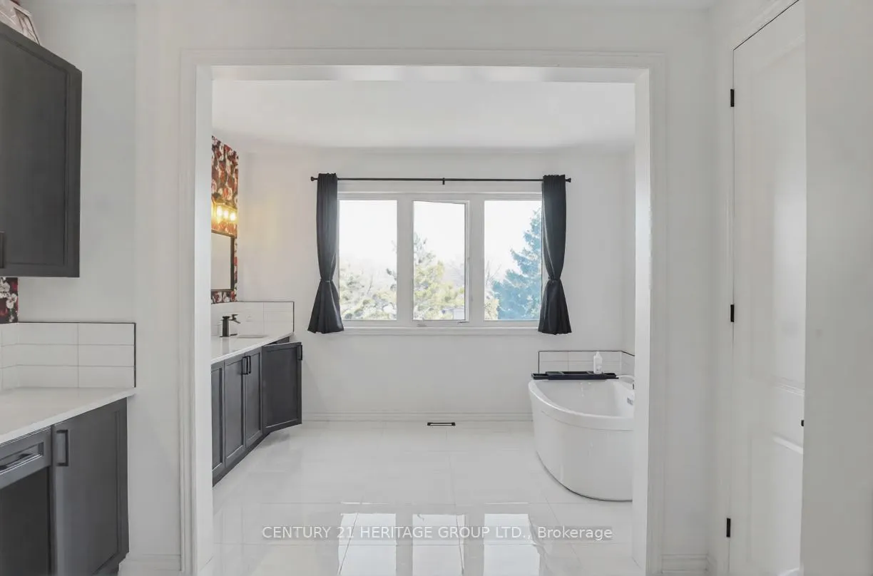 27 Orchid Crescent