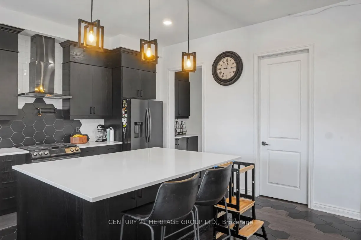 27 Orchid Crescent