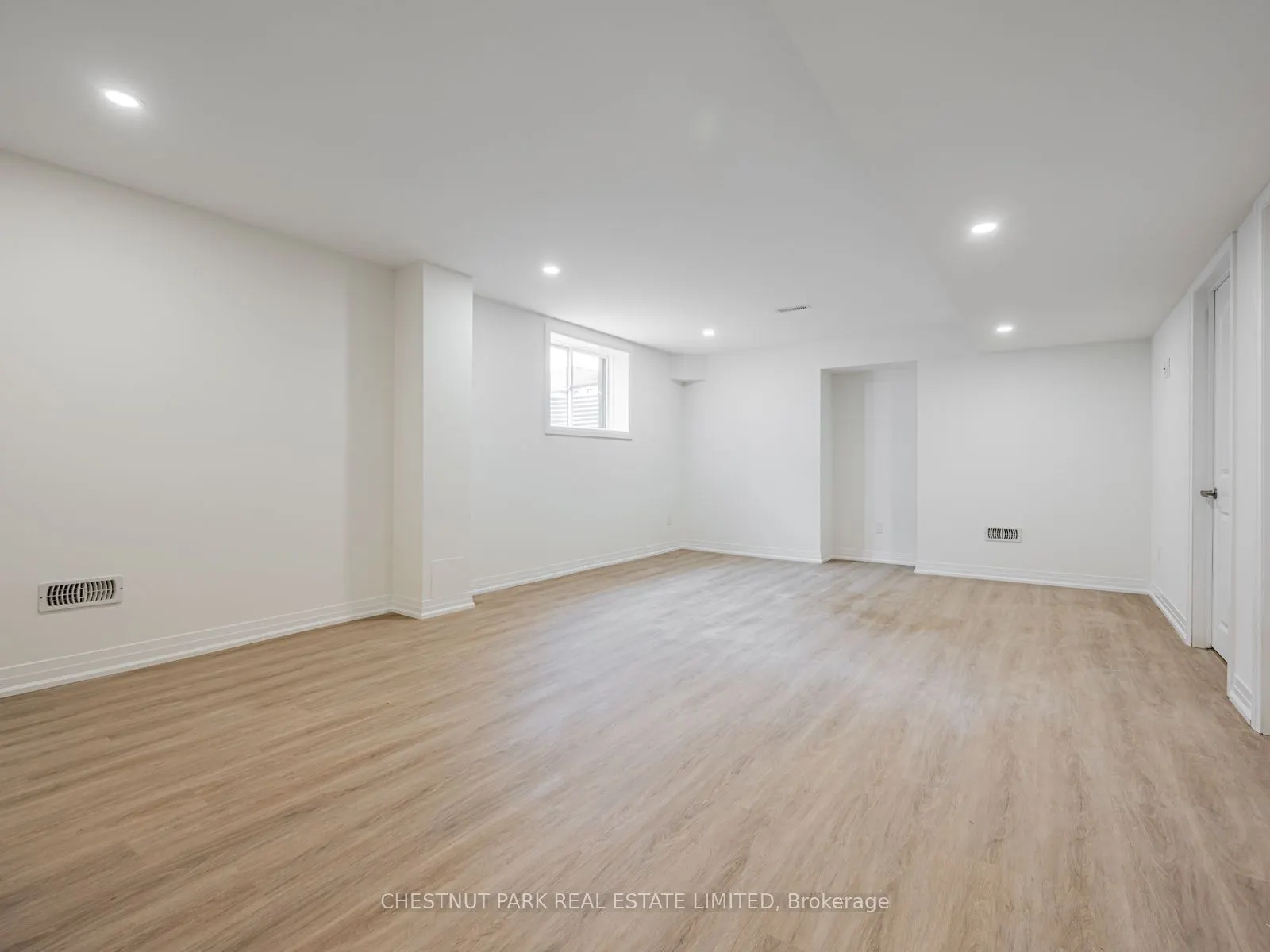 41 Robert Eaton Avenue